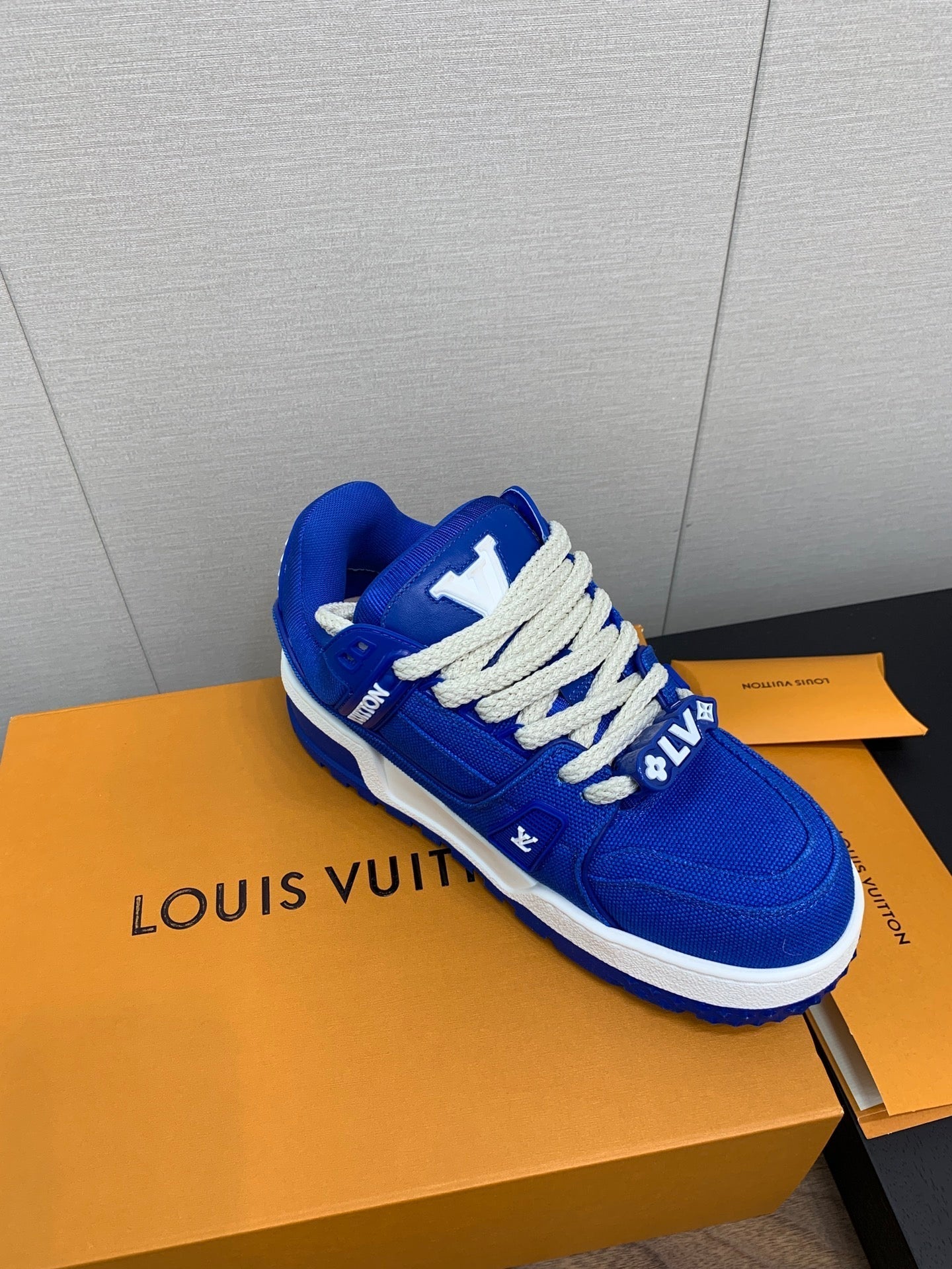 LV WOMEN'S TRAINER IN COBALT BLUE JACQUARD AND CALFSKIN、mysite、Cacoeks