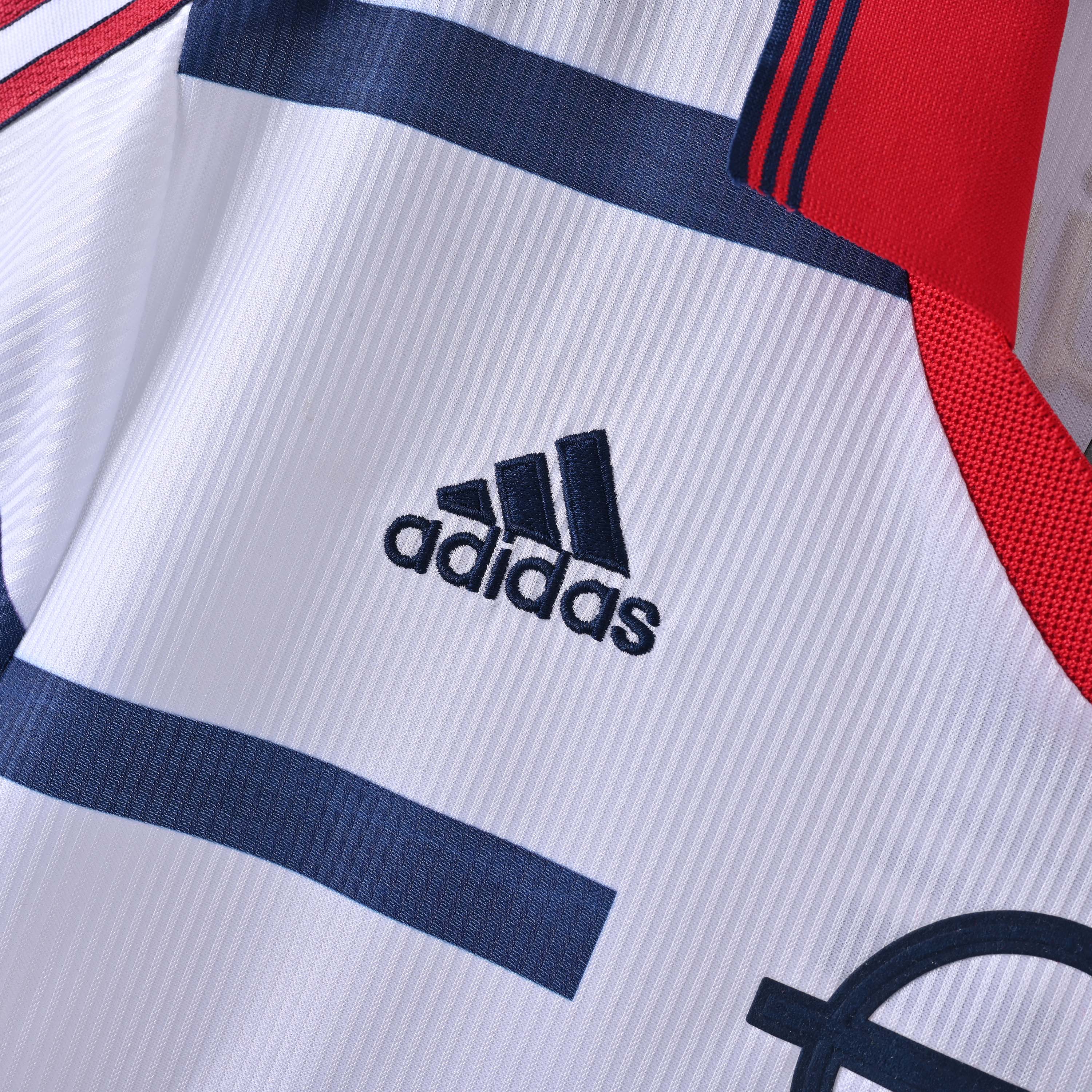 1998/2000 Retro Bayern Munich Away Football Jersey 1:1 Thai Quality:football jersey mysite: unitedjerseyfootball 邓江浪:football