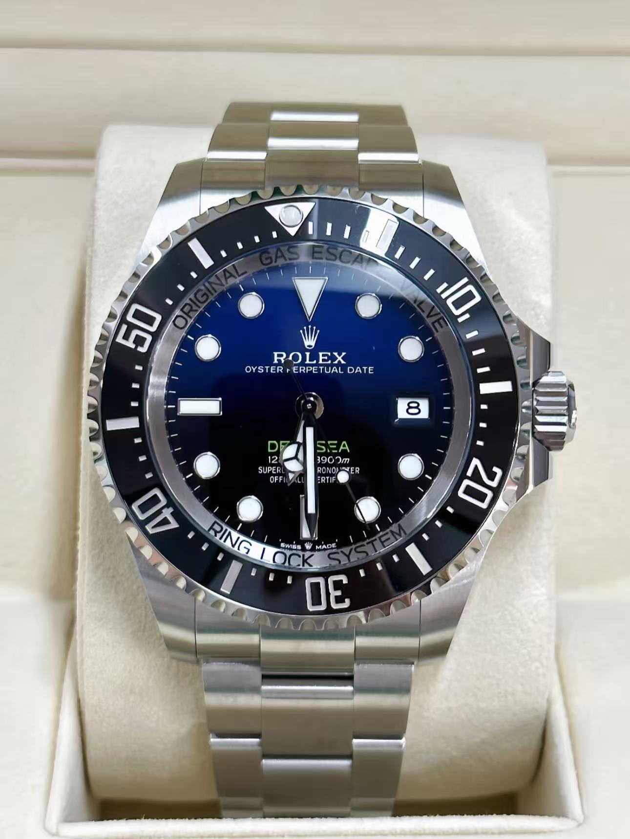 Rolex DEEPSEA 44mm Super CloneSwiss Replica Watch D-Blue Dial Ref 126660-3235 Swiss Movement