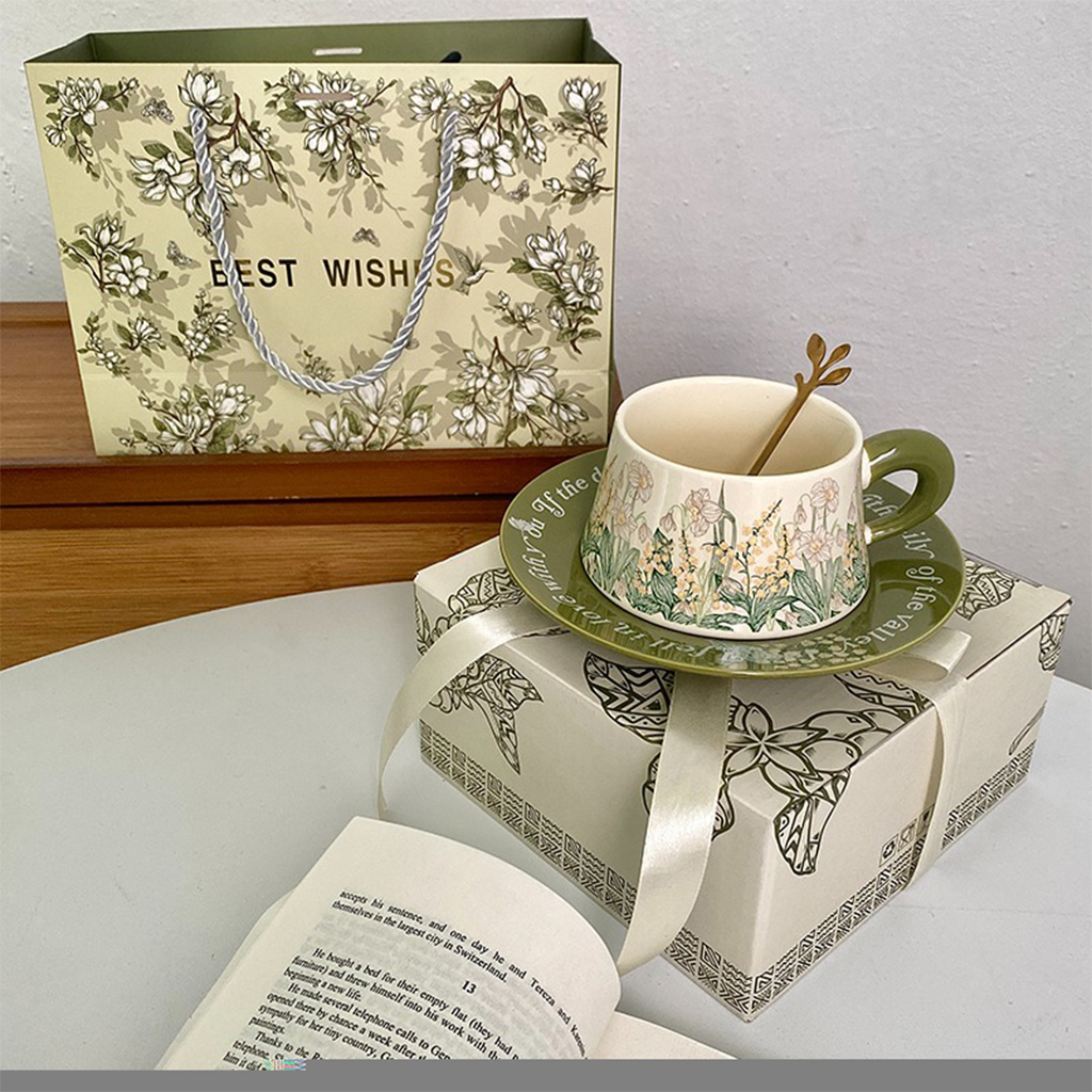 GEEK BAR-https://www.hot-toy.com/