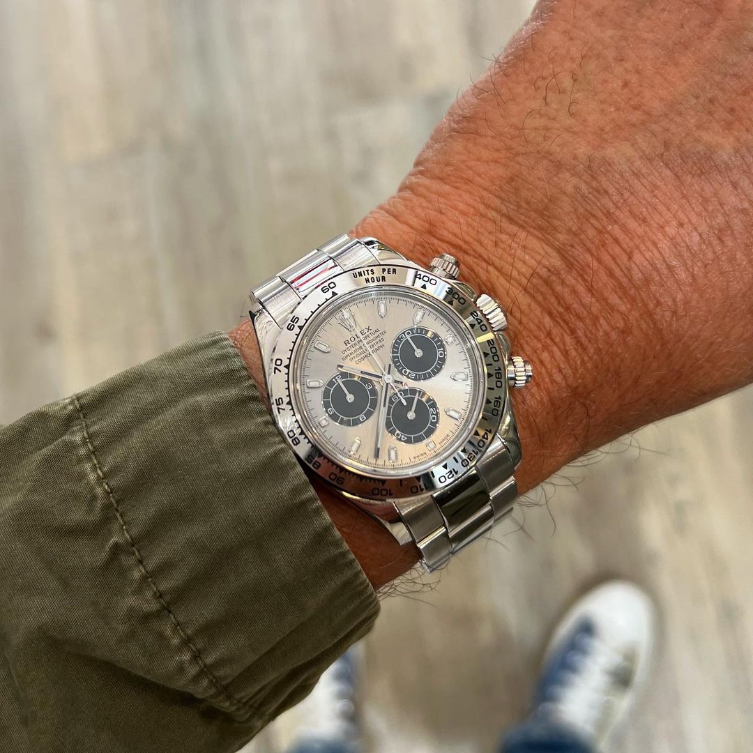 兼职  林炎: luxecystore