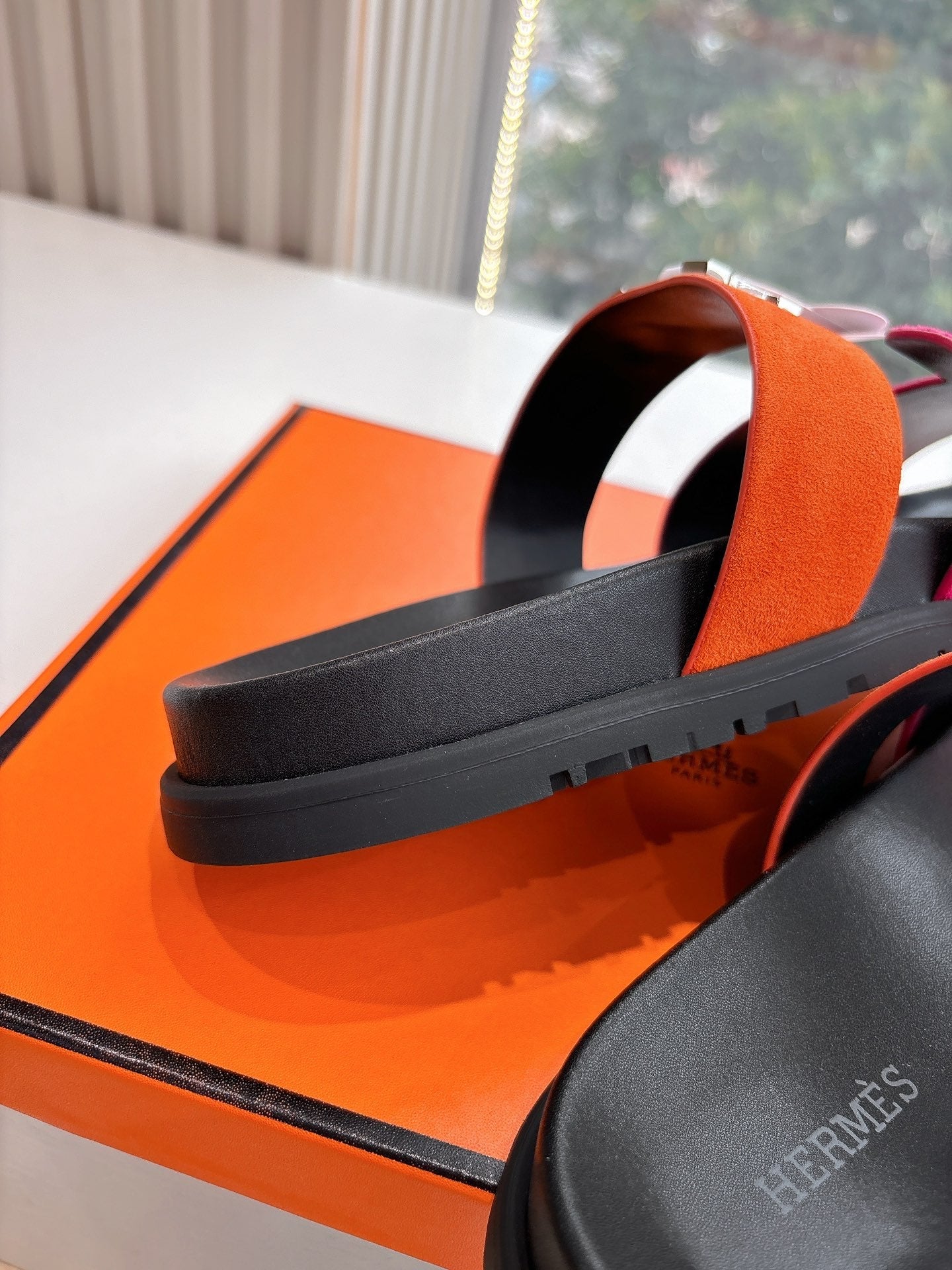 CHYPRE SANDAL IN DARK PINK MIX ORANGE SUEDE、mysite、Cacoeks