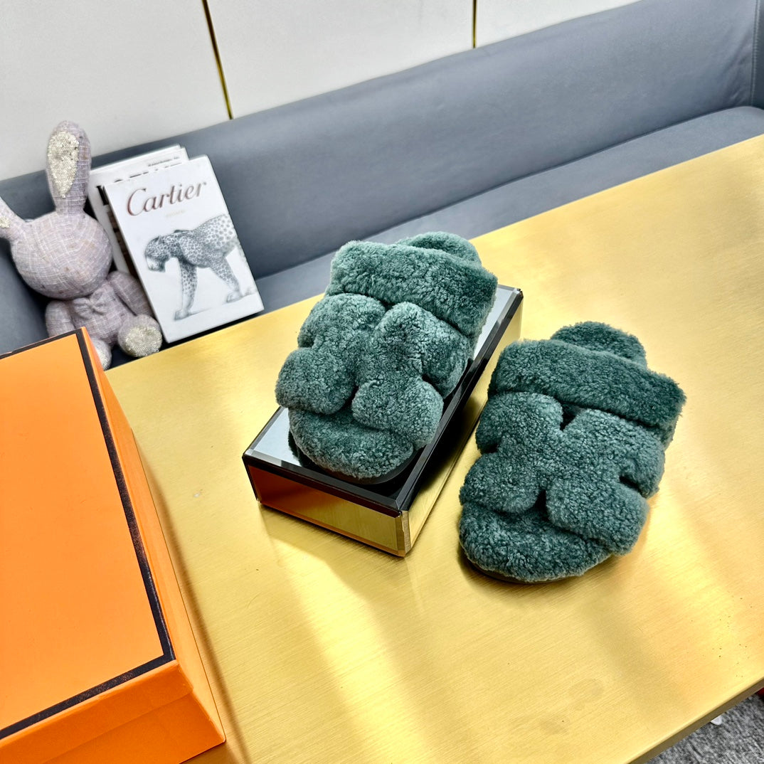 CHYPRE SANDAL IN FOREST GREEN SHEARLING、mysite、Cacoeks