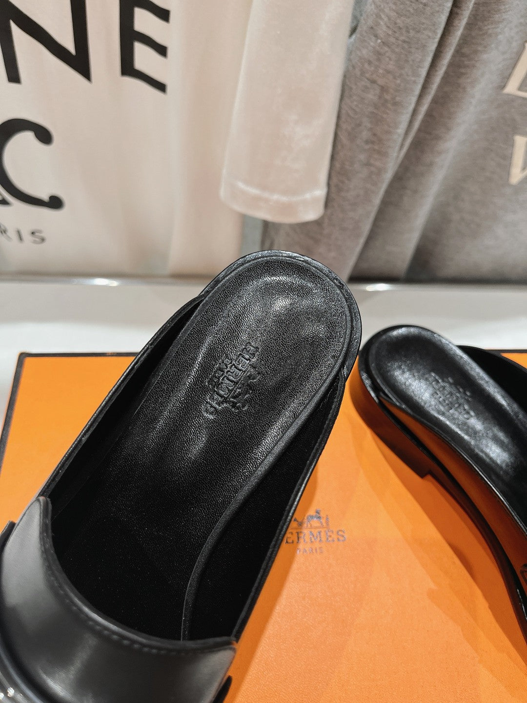 IOTA MULE BLACK CALFSKIN、mysite、Cacoeks