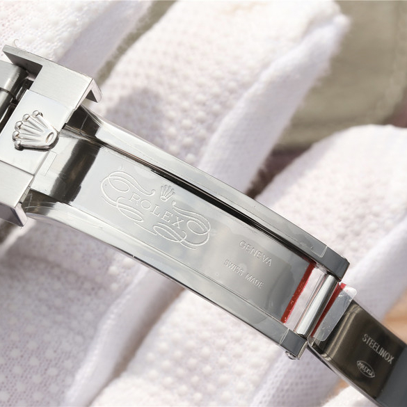 兼职  林炎: luxecystore