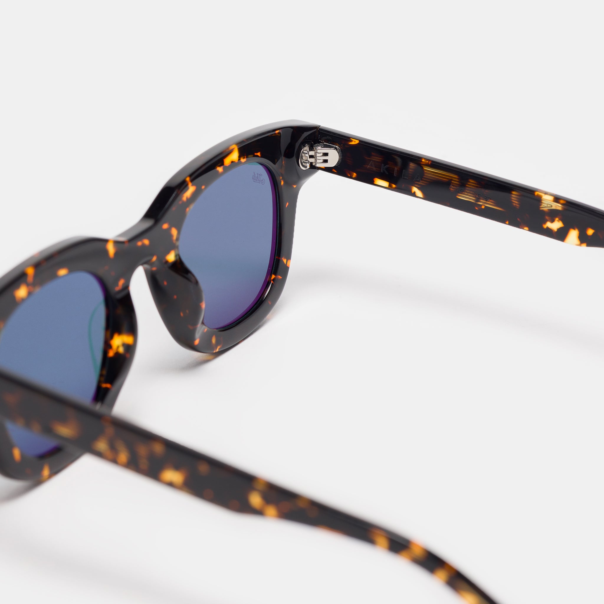 Apollo Sunglasses in Tokyo Tortoise/Viridian