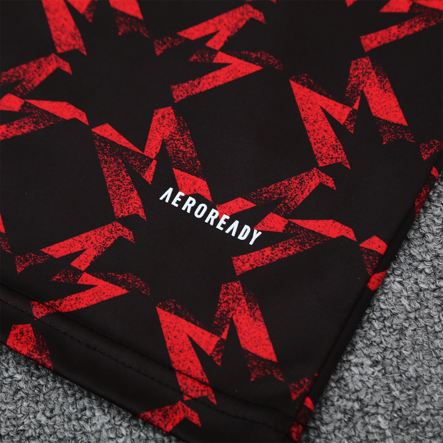 UltraTrikot-Manchester United 25-26 Pre-Match Vest Training Set - Red Top & Black Shorts