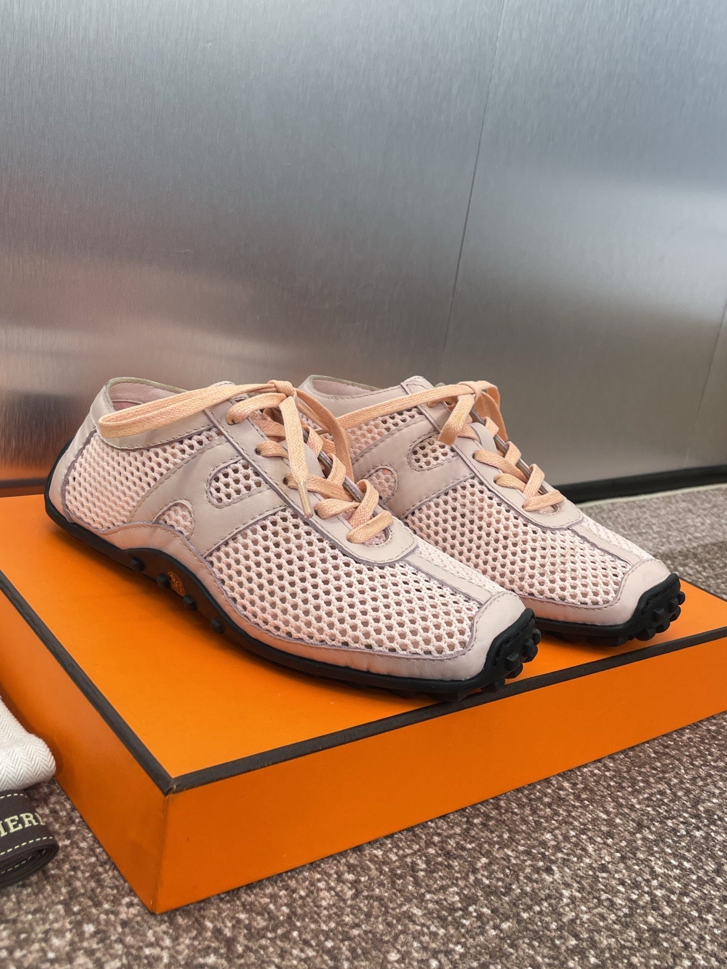 KIGA SNEAKER IN LIGHT PINK CROCHET KNIT AND CALFSKIN、mysite、Cacoeks