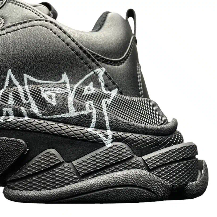 Balenciaga DIY Metal Artwork Printed Triple S Sneaker in Black White、mysite、Cacoeks
