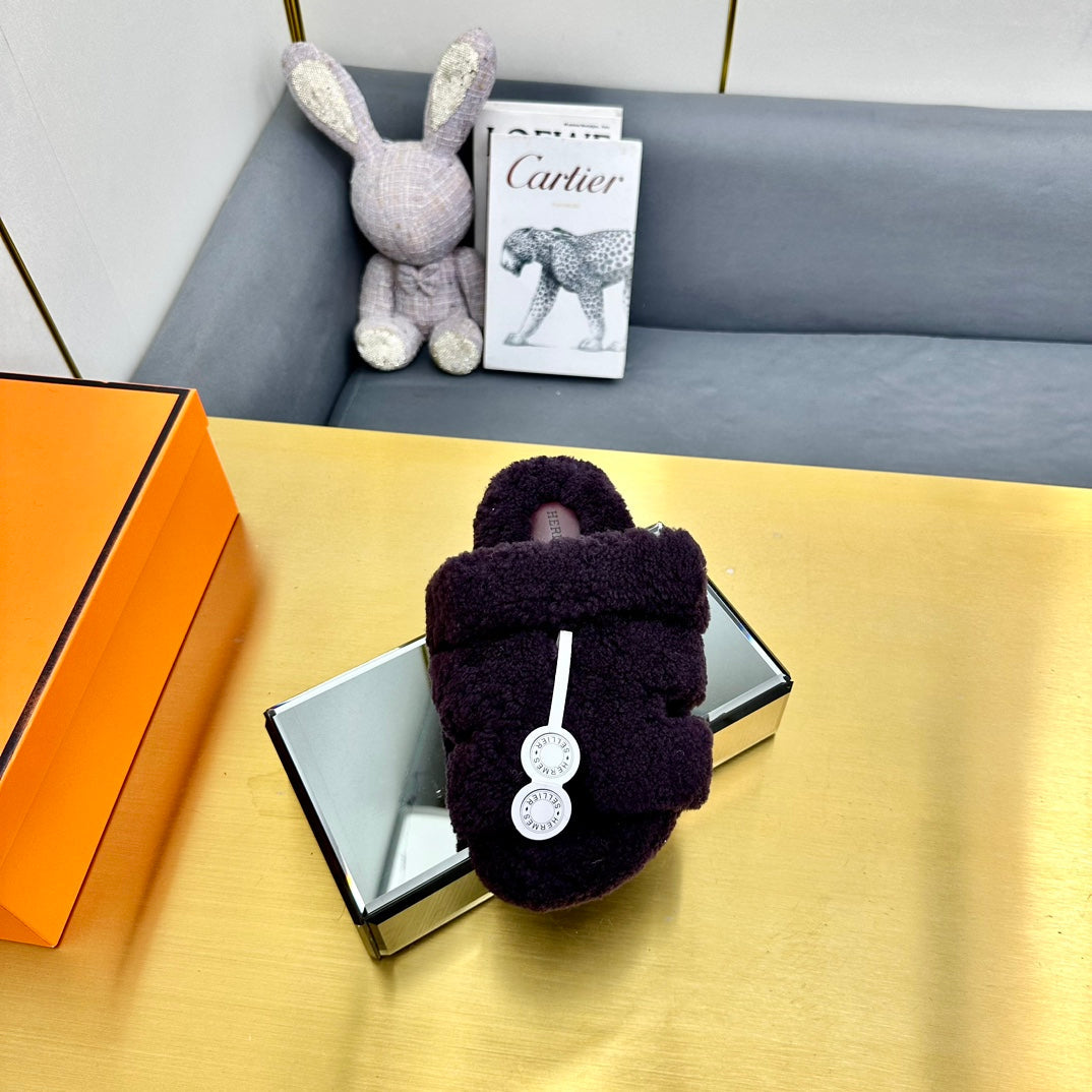 CHYPRE SANDAL IN EGGPLANT PURPLE SHEARLING、mysite、Cacoeks