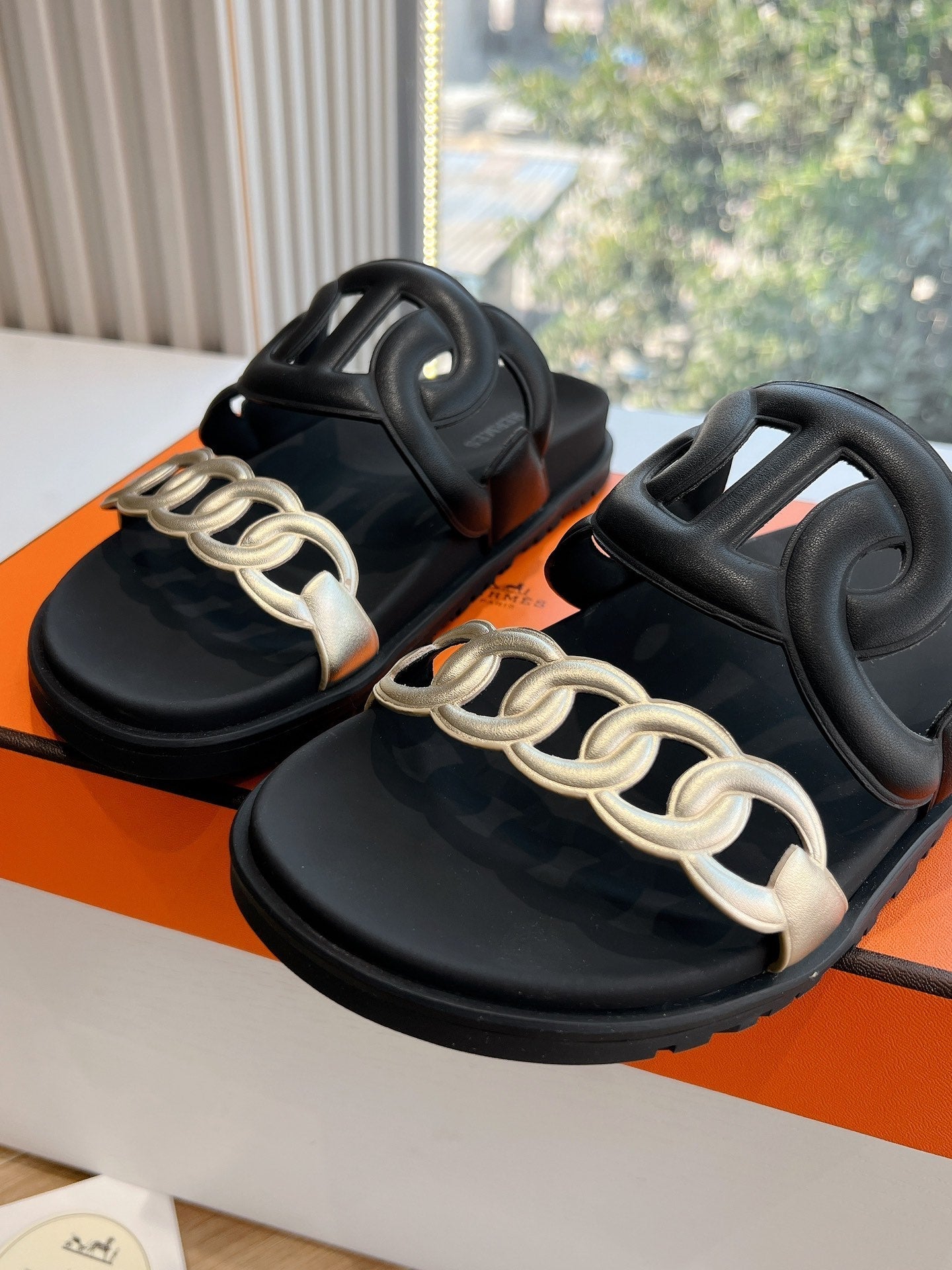 EXTRA SANDAL IN BLACK MIX SILVER CALFSKIN、mysite、Cacoeks