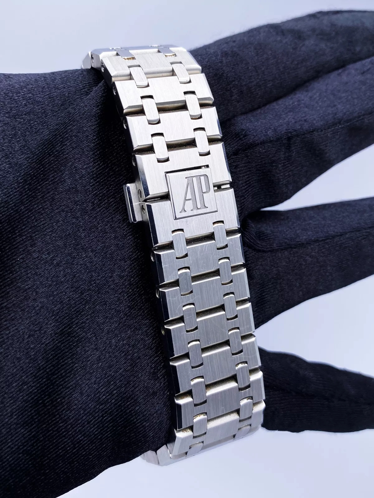 Audemars Piguet Royal Oak 26331ST.OO.1220ST.03 Super Clone Watch – Silver Panda Dial Steel Replica