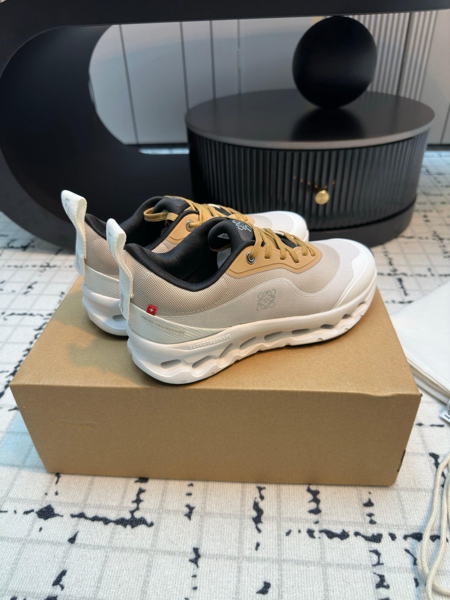 LW CLOUDTILT 2.0 SNEAKER TAN AND WHITE POLYESTER、mysite、Cacoeks