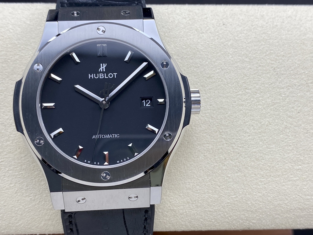 542.NX.1171.LR Hublot Classic Fusion Automatic Black-fasswatch