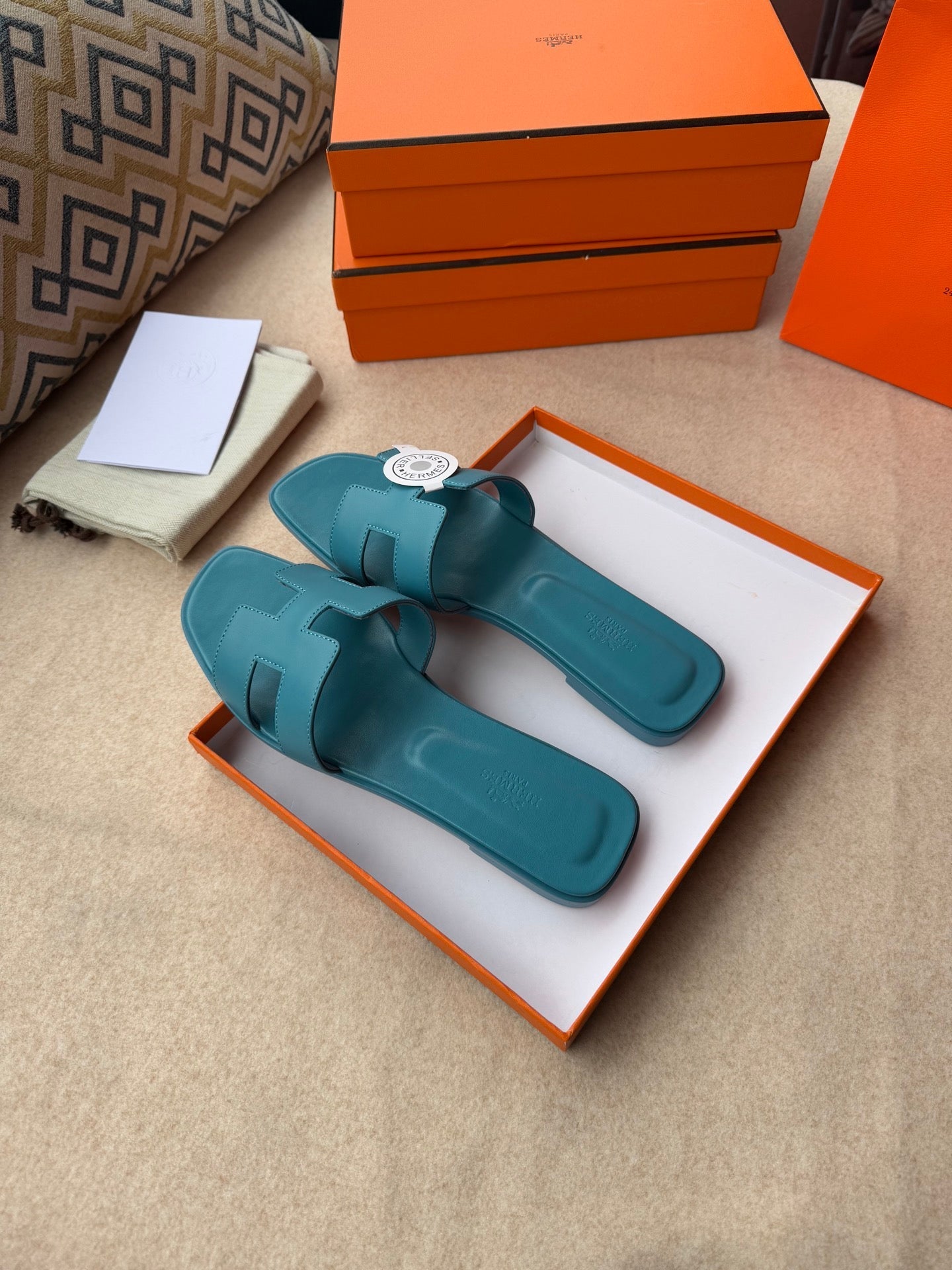 0RAN SANDALS IN SAPPHIRE BLUE CALFSKIN、mysite、Cacoeks