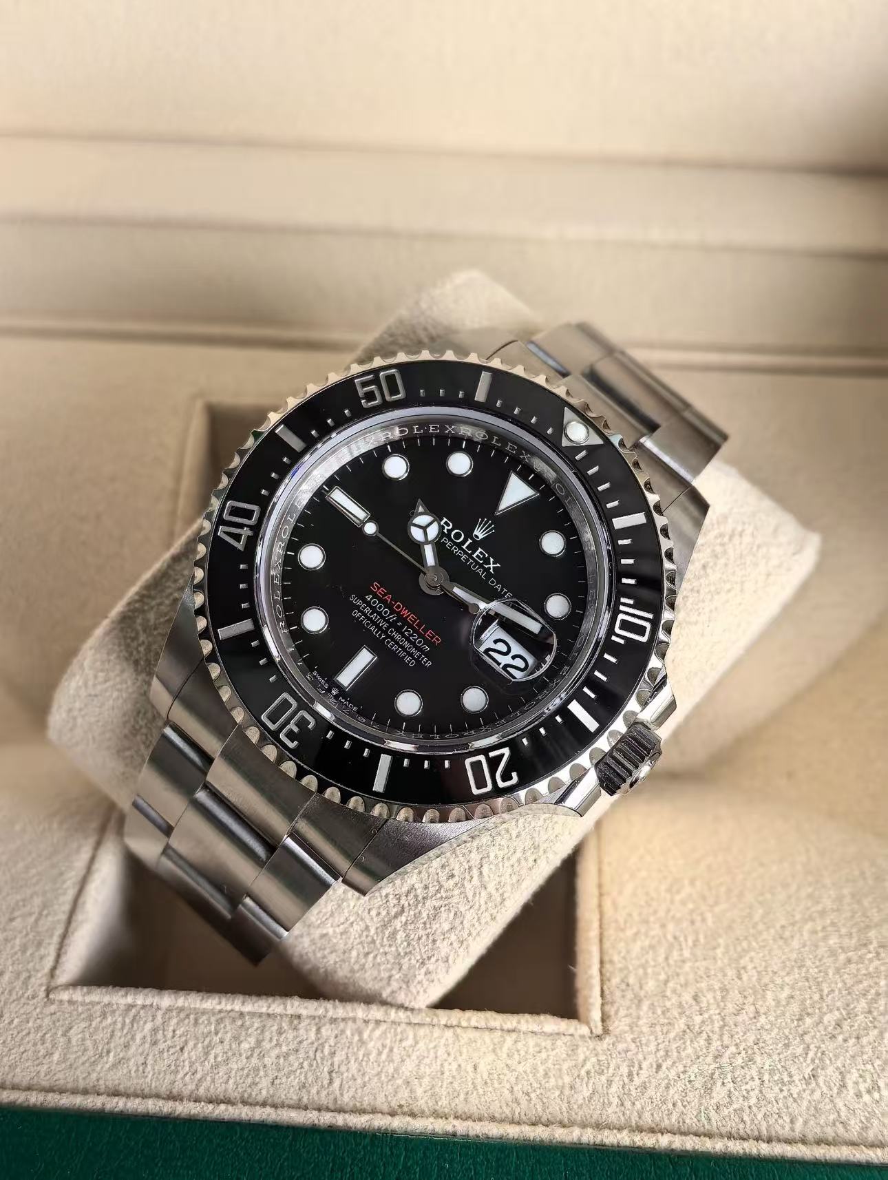 Rolex Sea-Dweller 43mm Super Clone SwissReplica Watch Ref 126600 3235 SwissMovement