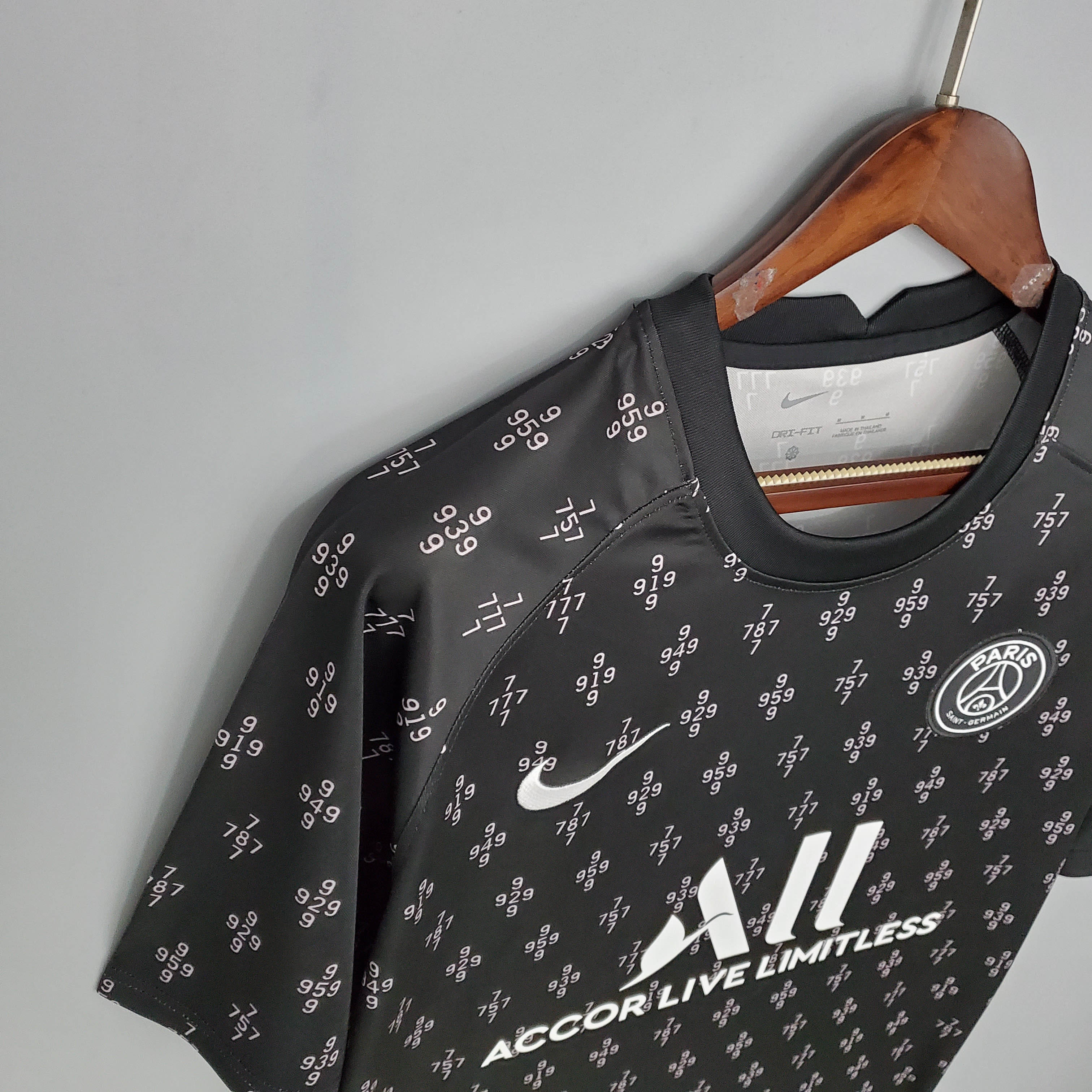 2021/2022 Psg Paris Saint-Germain Training Wear Black:football jersey mysite: unitedjerseyfootball 邓江浪:football