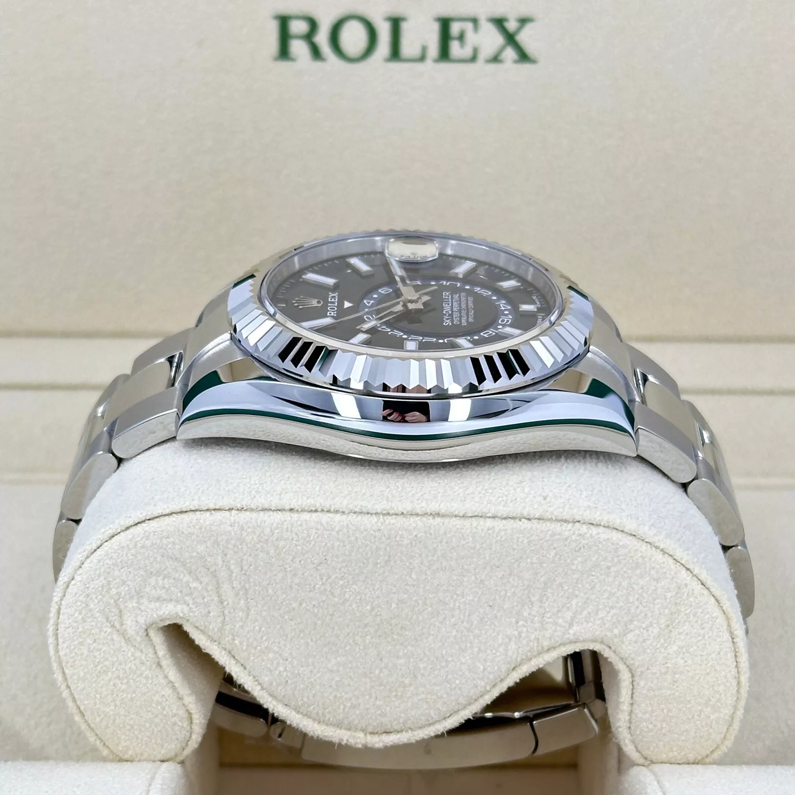 Rolex Sky-Dweller Blue Dial Super Clone Swiss Replica WatchOyster Bracelet Ref 336934-9002 Swiss Movement
