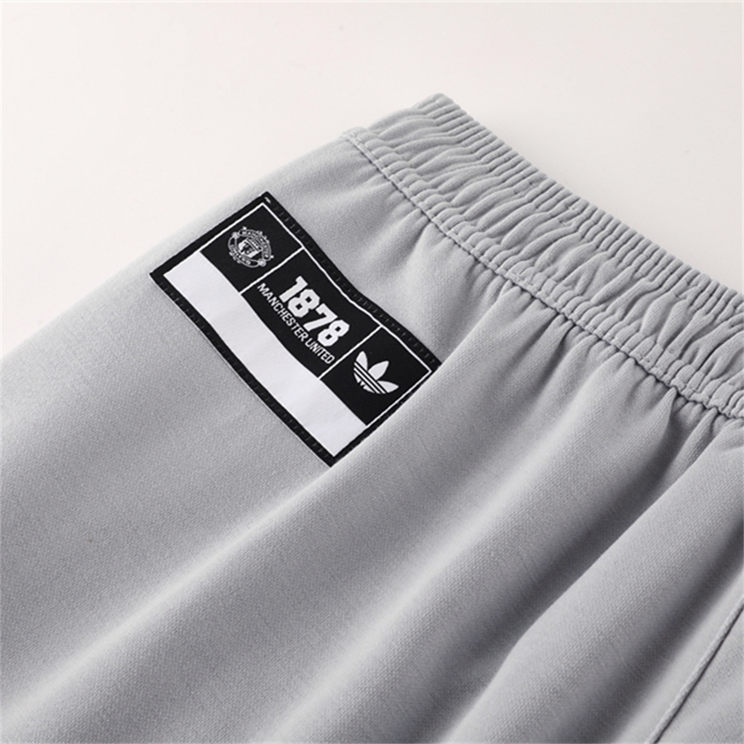 UltraTrikot-Manchester United 25-26 Originals Varsity Hoodie Set - Grey Hoodie and Pants