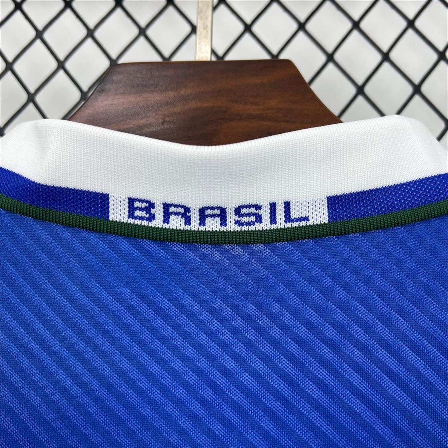 foot-Retro Brazil 1994-96 Away Jersey