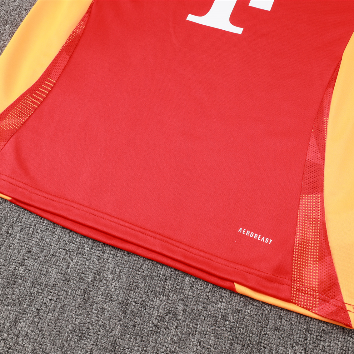 JerseysGala.com | Bayern Munich 24-25 Long Sleeve Training Set with Big Logo - Red -Customize Name, Number and Patch | Worldwide Shipping