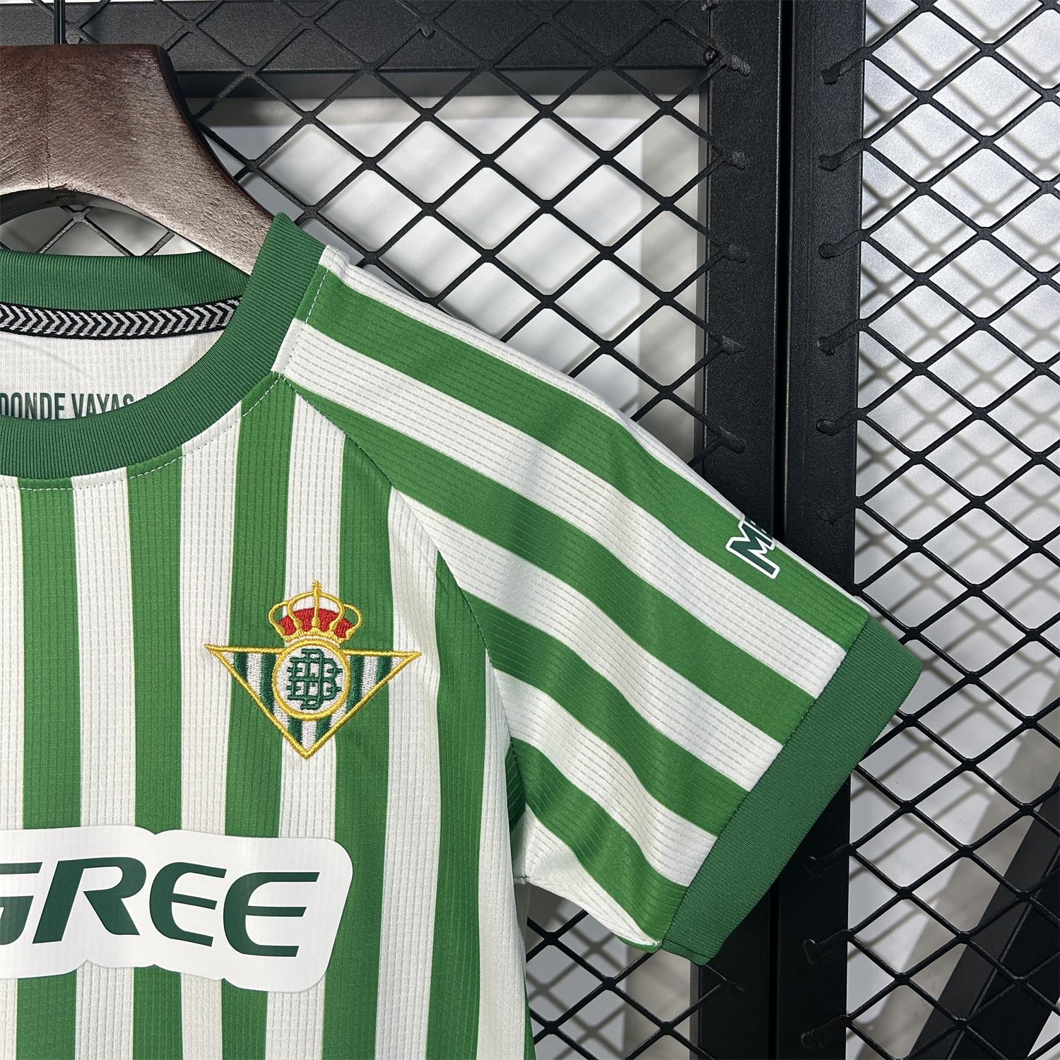 foot-Real Betis 2025 Conference League Final Special Kids Kit