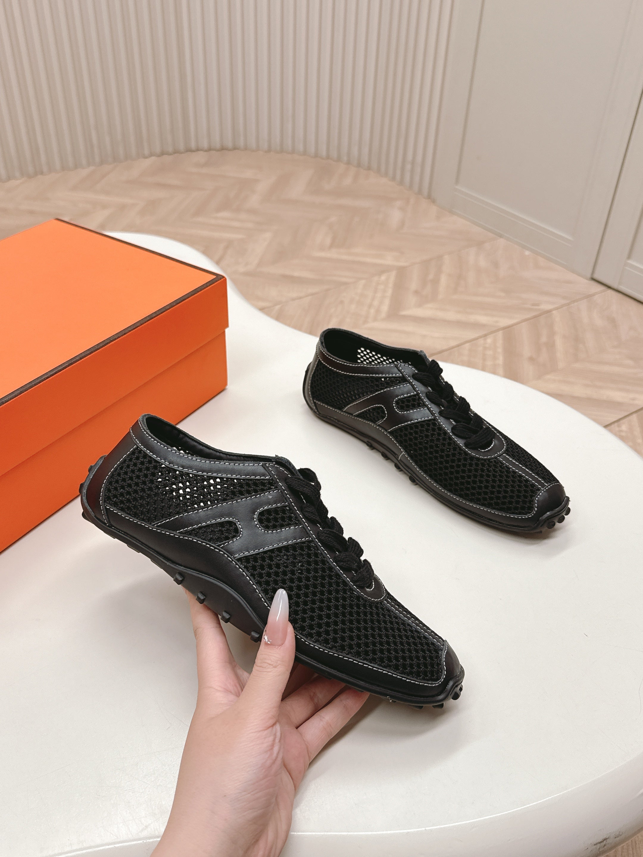 KIGA SNEAKER IN BLACK CROCHET KNIT AND CALFSKIN、mysite、Cacoeks