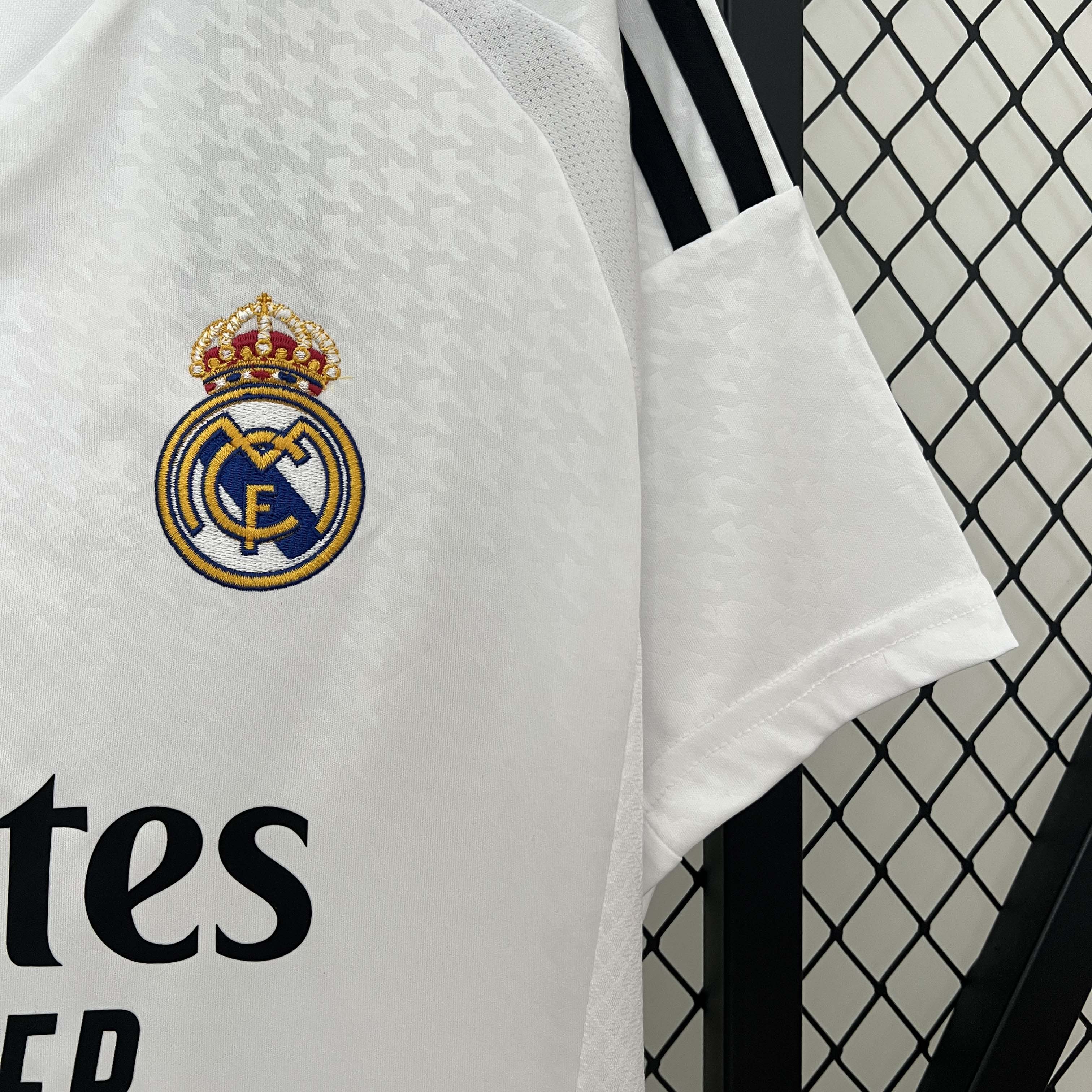 2024/2025 Real Madrid Home Football Shirt 1:1 Thai Quality:football jersey mysite: unitedjerseyfootball 邓江浪:football