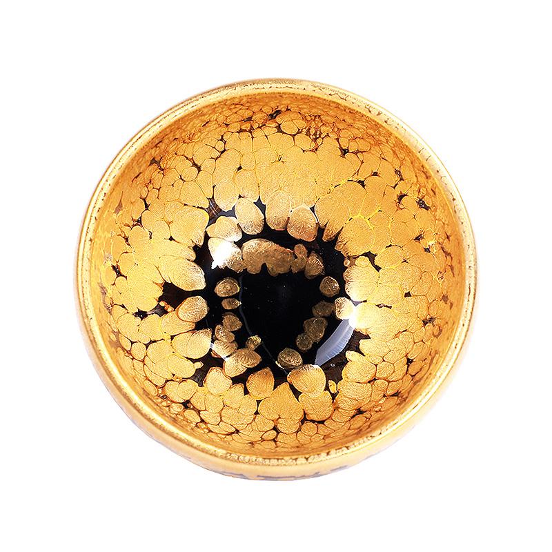 GEEK BAR-https://www.hot-toy.com/