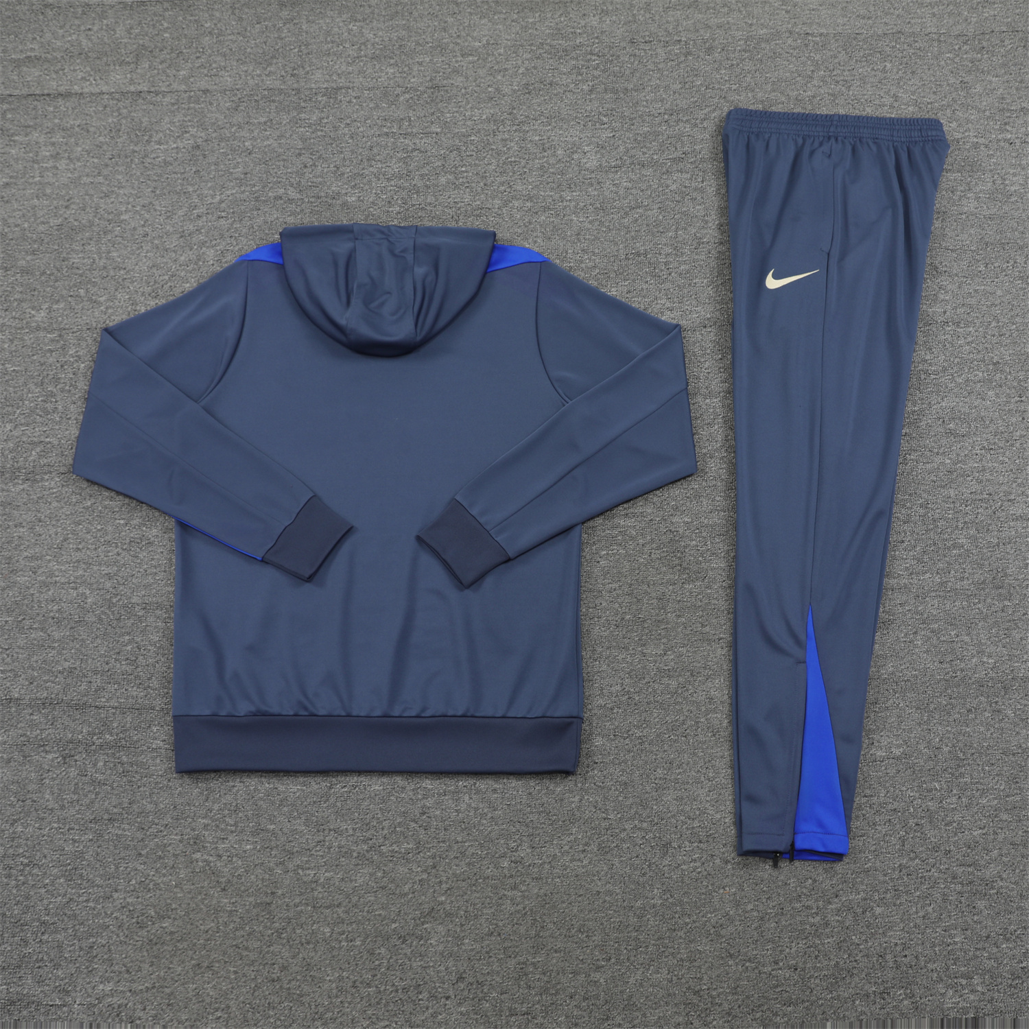 ManixJersey.com | Inter Milan 24-25 Training Hoodie Set - Blue - Gray Hoodie and Pants -Customize Name, Number and Patch | Worldwide Shipping