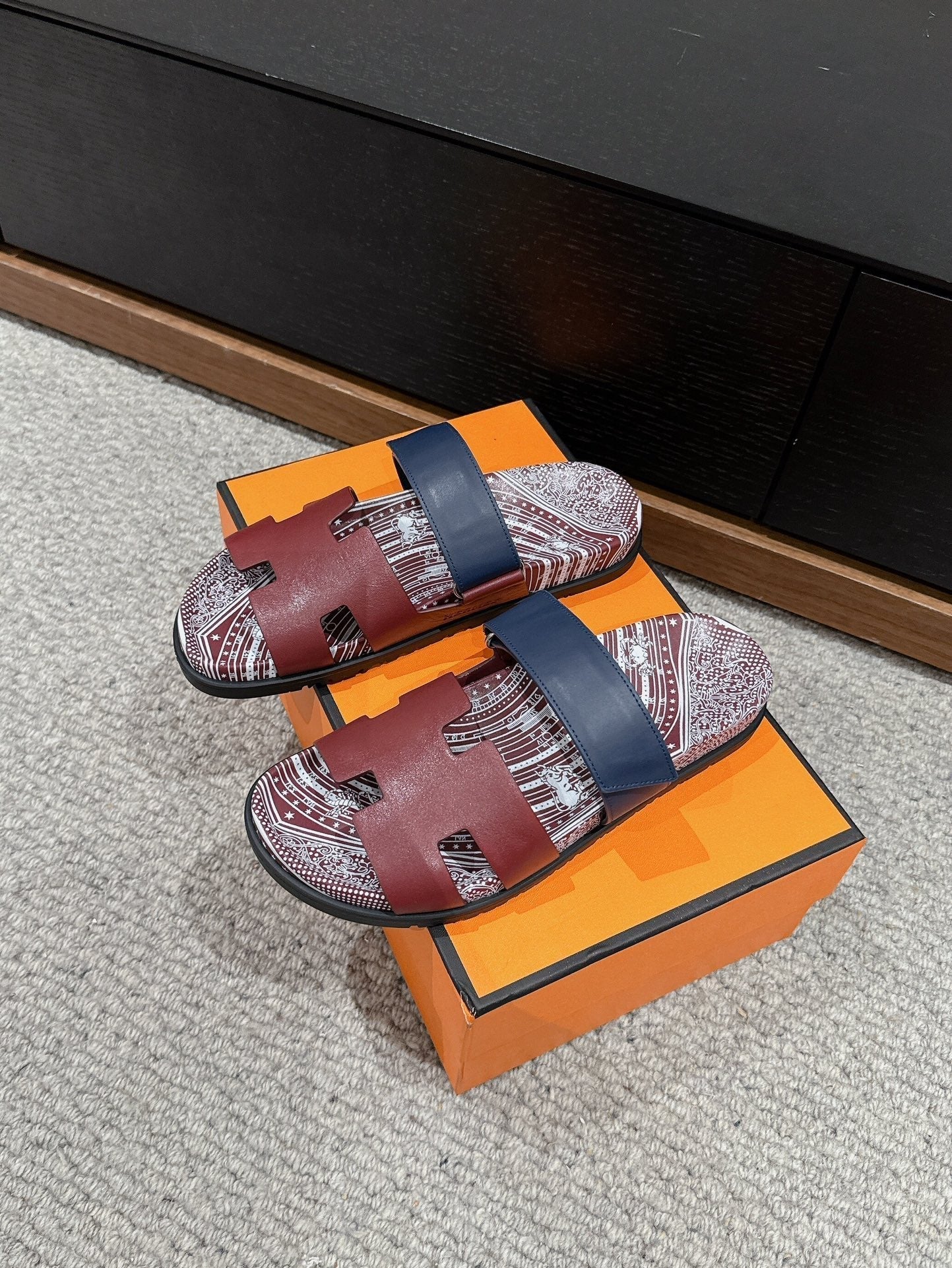 CHYPRE SANDAL BURNT UMBER CALFSKIN UNIQUE、mysite、Cacoeks