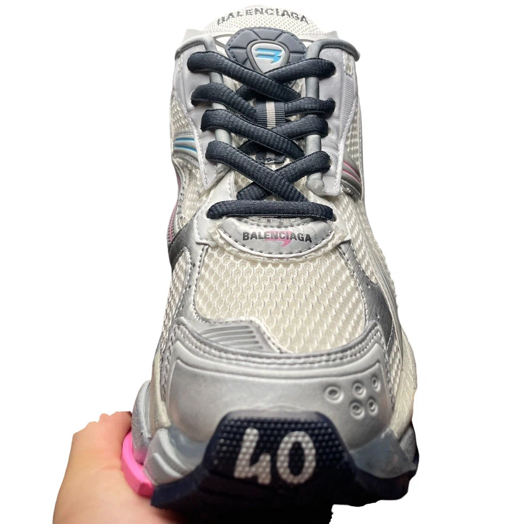 Balenciaga Runner Sneaker in Eggshell Grey、mysite、Cacoeks