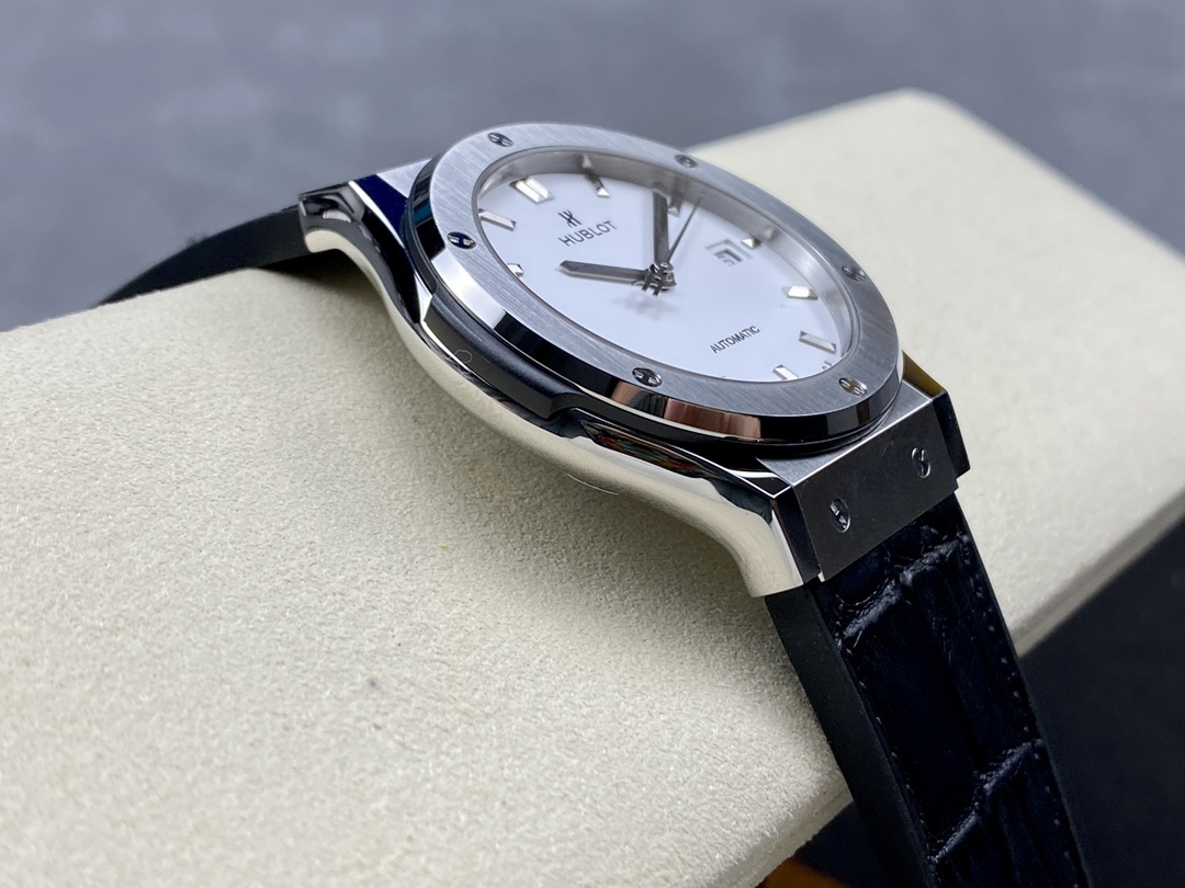 511.NX.2611.LR Hublot Classic Fusion Automatic-fasswatch