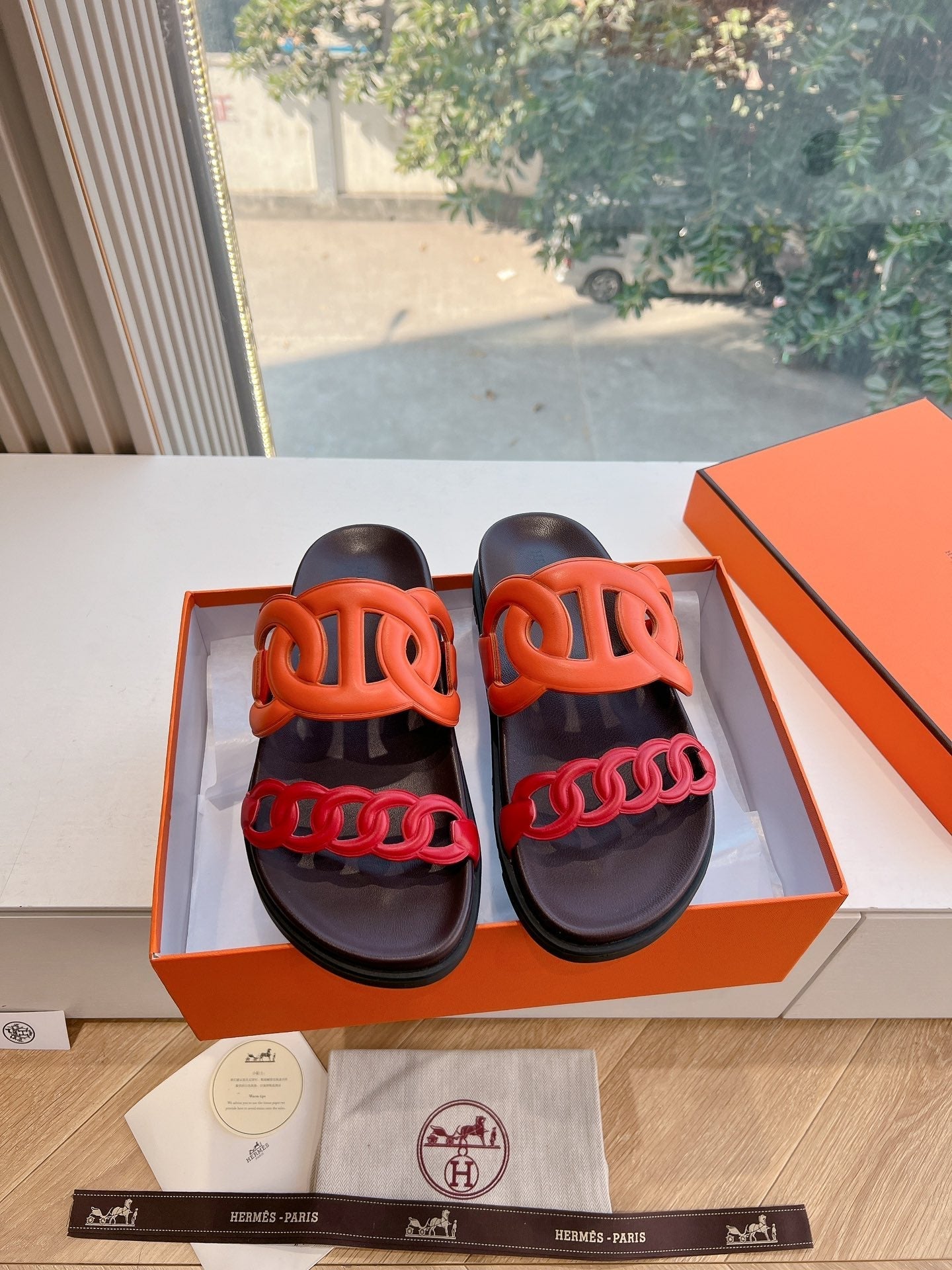 EXTRA SANDAL IN CHERRY RED MIX FIRE ORANGE CALFSKIN、mysite、Cacoeks