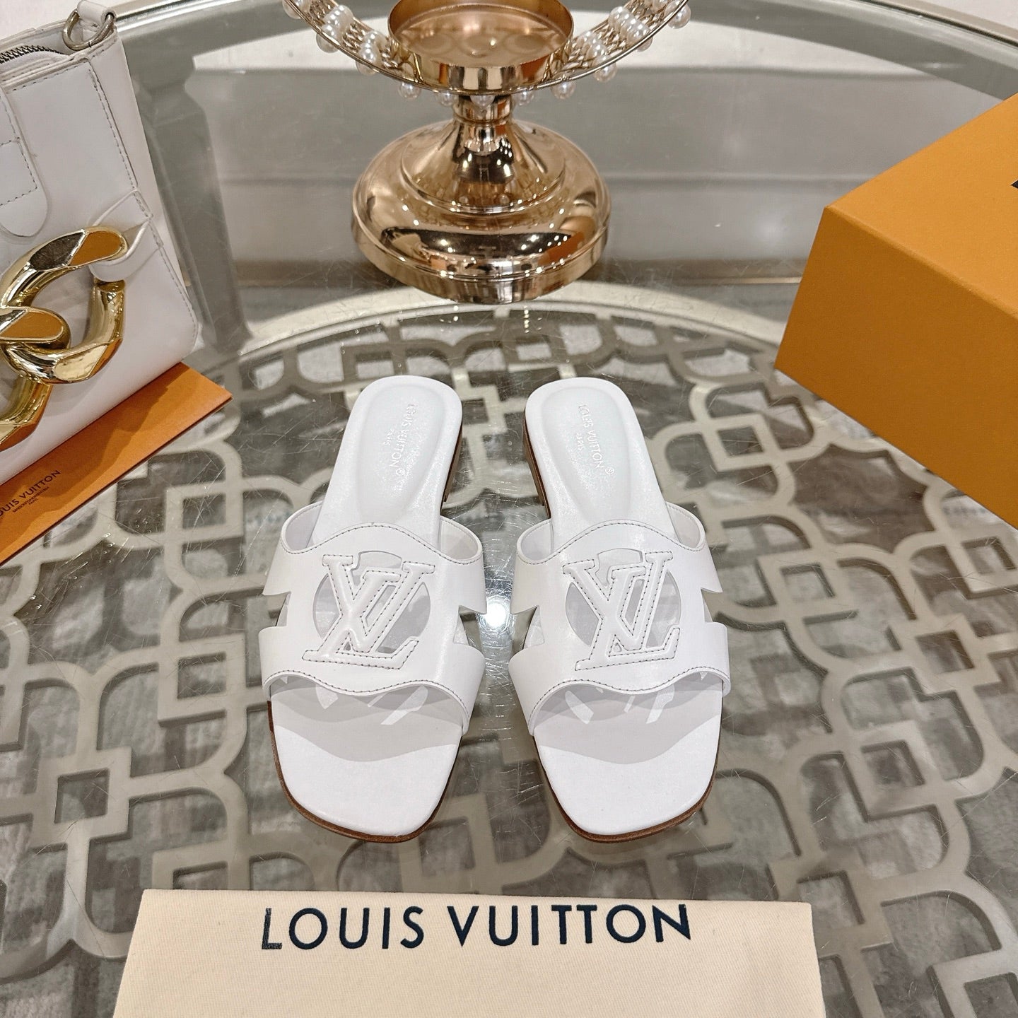 ISOLA FLAT SLIDE IN WHITE CALFSKIN、mysite、Cacoeks