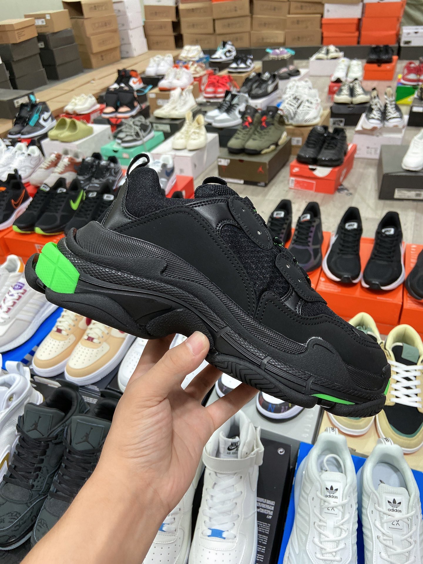Balenciaga Triple S Sneaker in Black Glow Green、mysite、Cacoeks