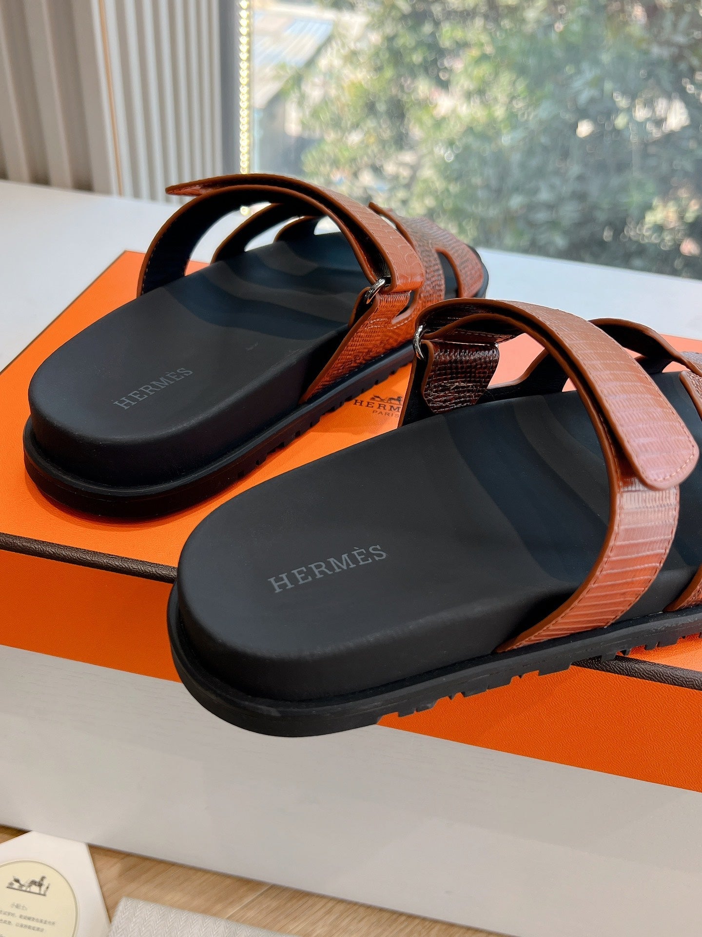 CHYPRE SANDAL IN PECAN BROWN LIZARD SKIN、mysite、Cacoeks