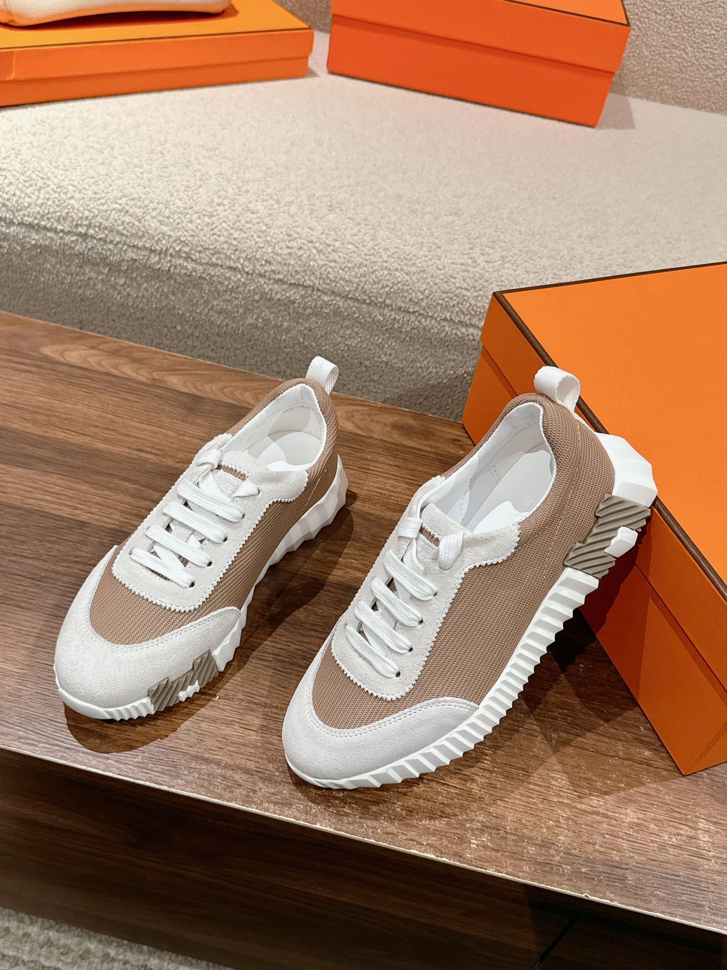 MAINLAND SNEAKER IN PALE GRAY SUEDE AND LIGHT BROWN BREATHABLE MESH FABRIC、mysite、Cacoeks