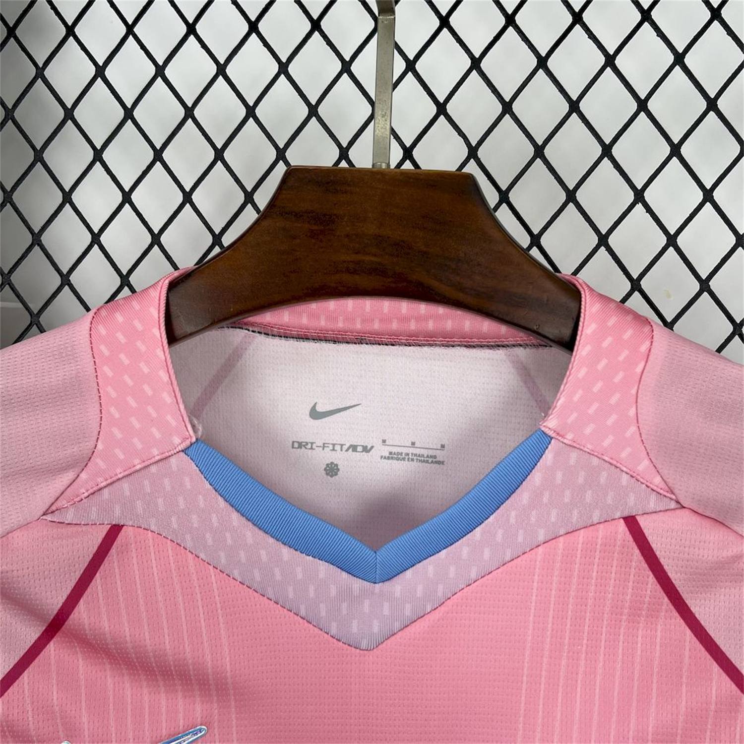 UltraTrikot-Barcelona 25-26 T90 White Lines Pink Special Jersey - Fans Version