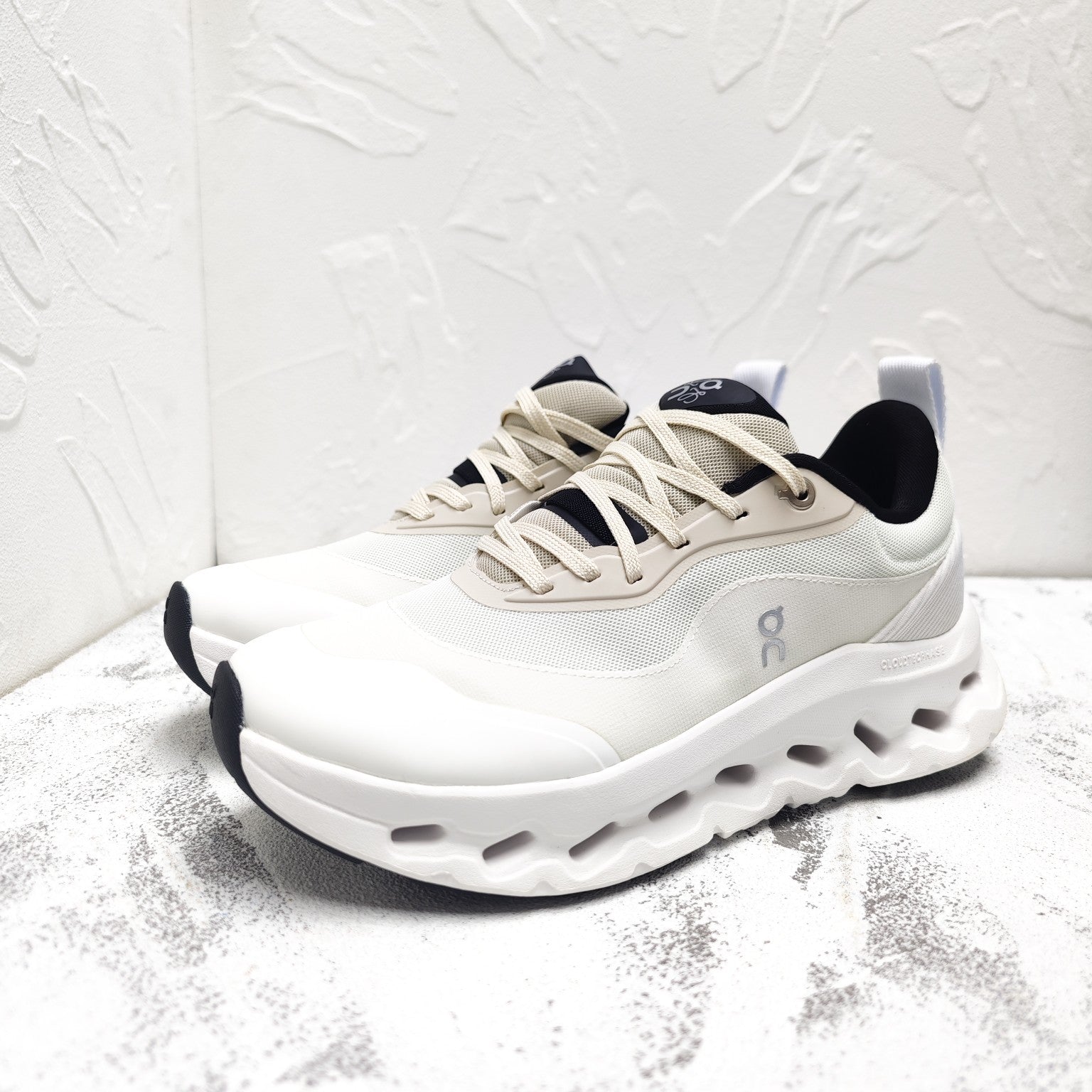 CLOUDTILT 2.0 SNEAKER PALE GRAY CALFSKIN AND BREATHABLE MESH、mysite、Cacoeks