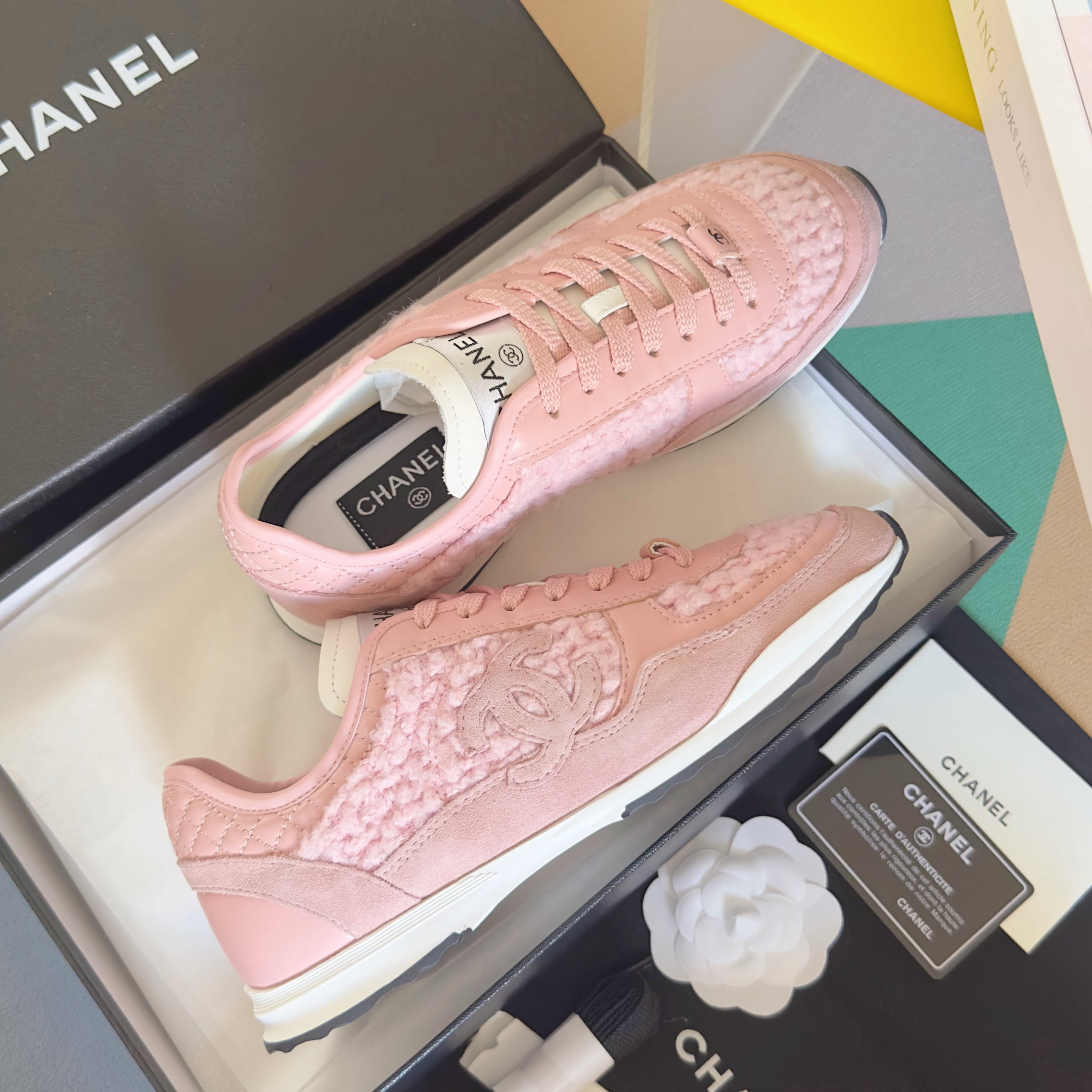 CHANEL 25S SNEAKERS 20MM IN LIGHT PINK CALFSKIN AND SUEDE、mysite、Cacoeks