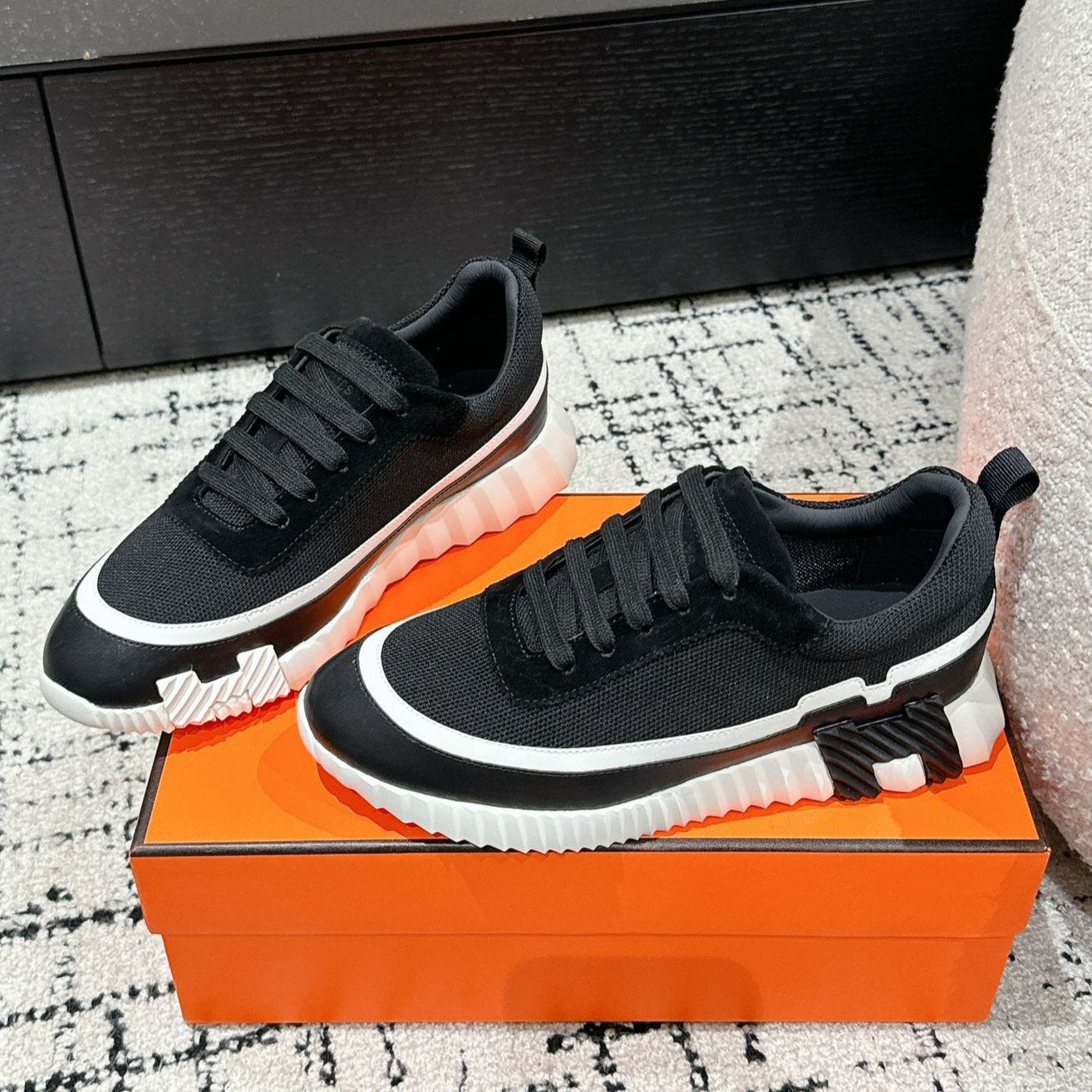 BOUNCING SNEAKER IN BLACK MIX WHITE CALFSKIN AND FABRIC、mysite、Cacoeks