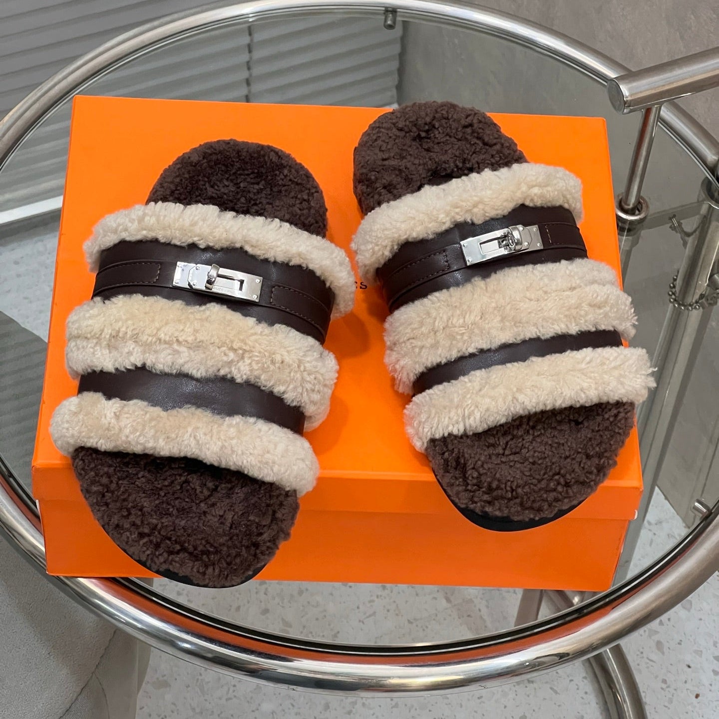 HM 25S SANDAL IN BEIGE WOOL AND DARK BROWN LAMBSKIN WITH SILVER HARDWARE、mysite、Cacoeks