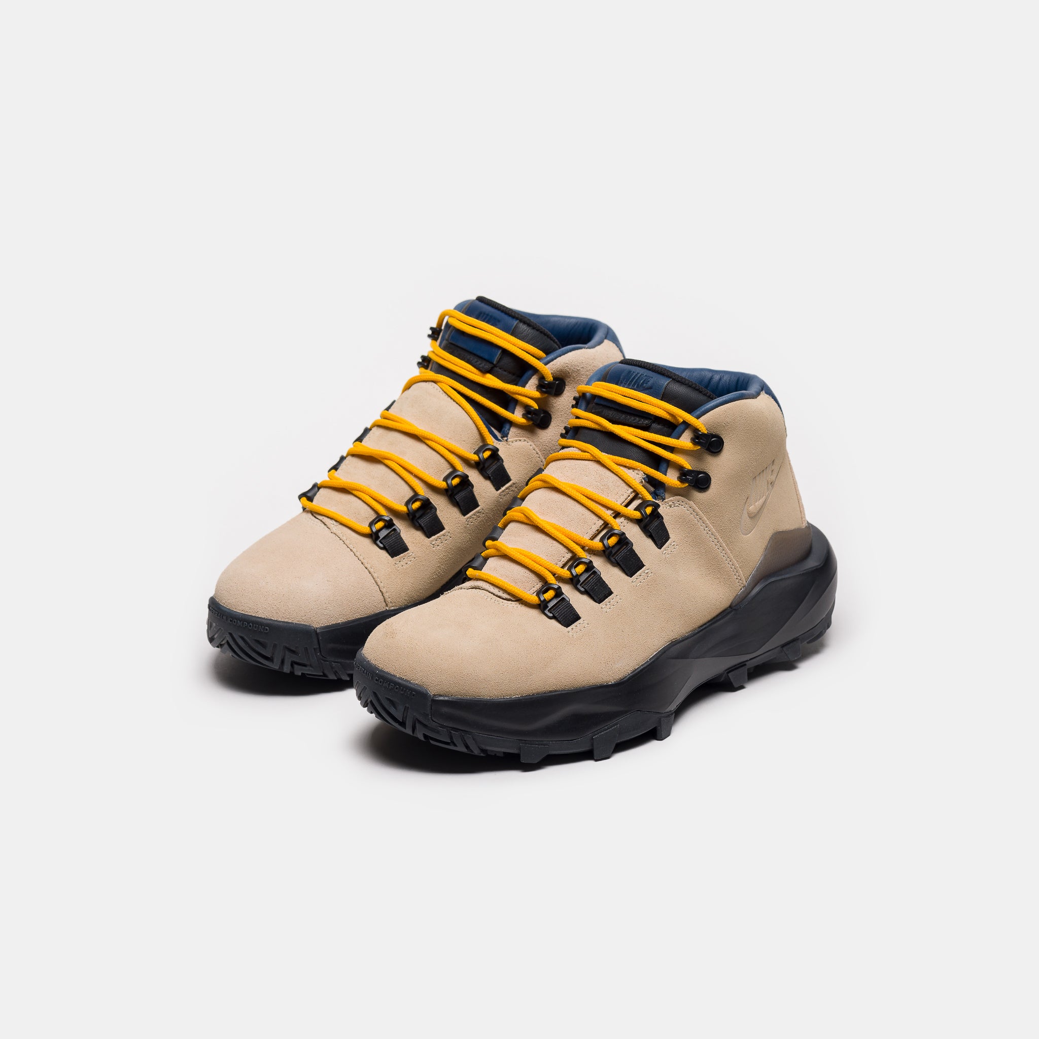 Cygnal Boot in Desert Ore/Navy/Black/University Gold