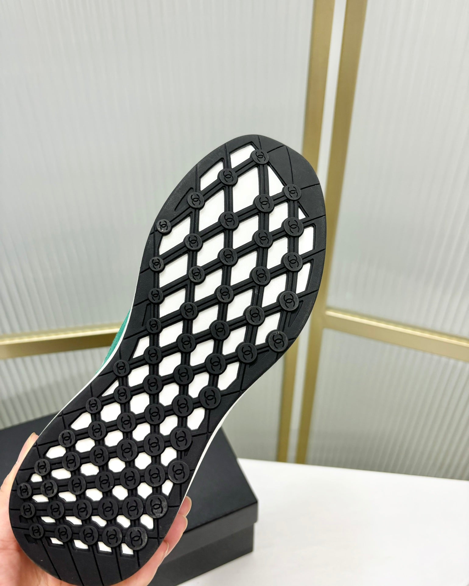 SNEAKER IN JADE GREEN SUEDE AND GREY BREATHABLE MESH、mysite、Cacoeks