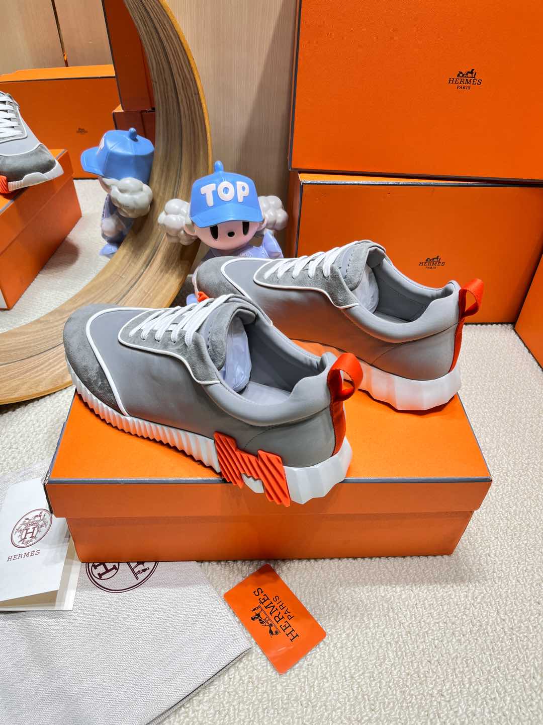 BOUNCING SNEAKER IN SMOKE GRAY SUEDE AND CALFSKIN、mysite、Cacoeks