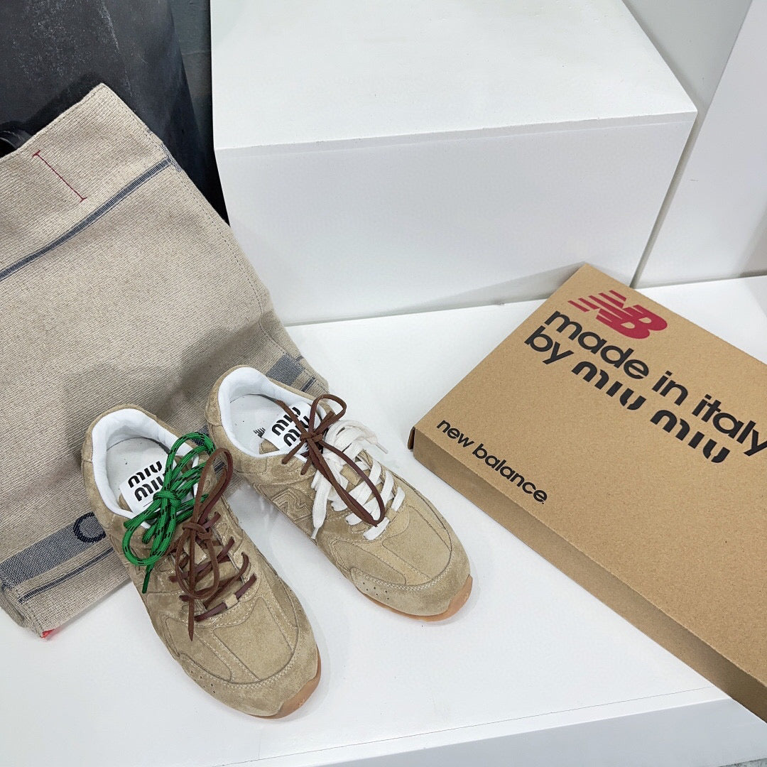 MIUxNEW 530 SNEAKER IN BROWN ECRU SUEDE、mysite、Cacoeks