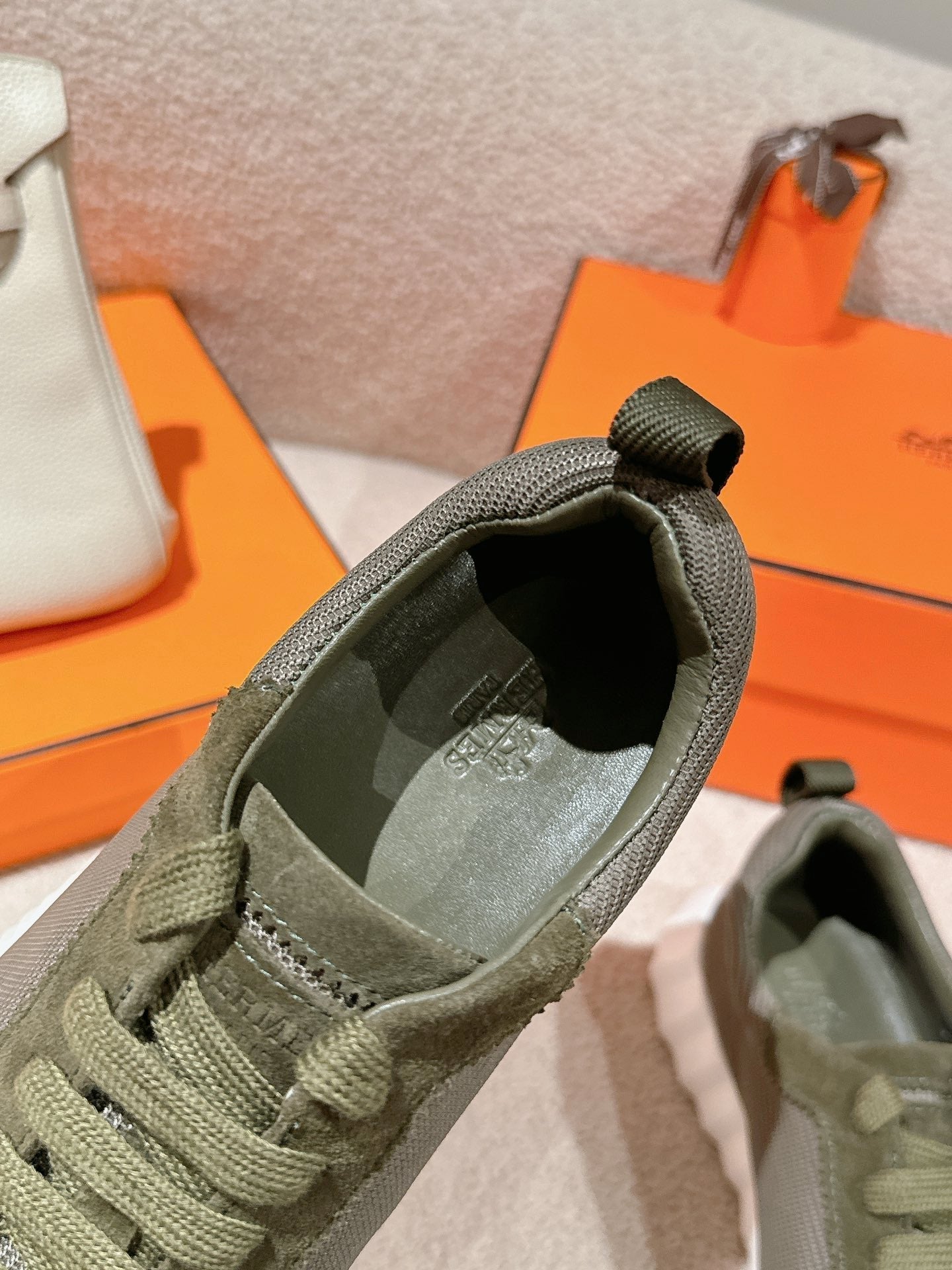 MAINLAND SNEAKER IN ARMY GREEN SUEDE AND BREATHABLE MESH FABRIC、mysite、Cacoeks