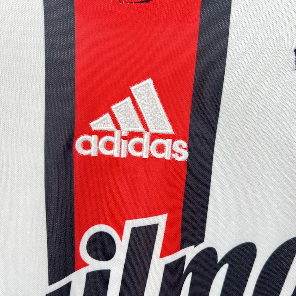 GlobeJersey-Retro River Plate 1999-00 Third Jersey