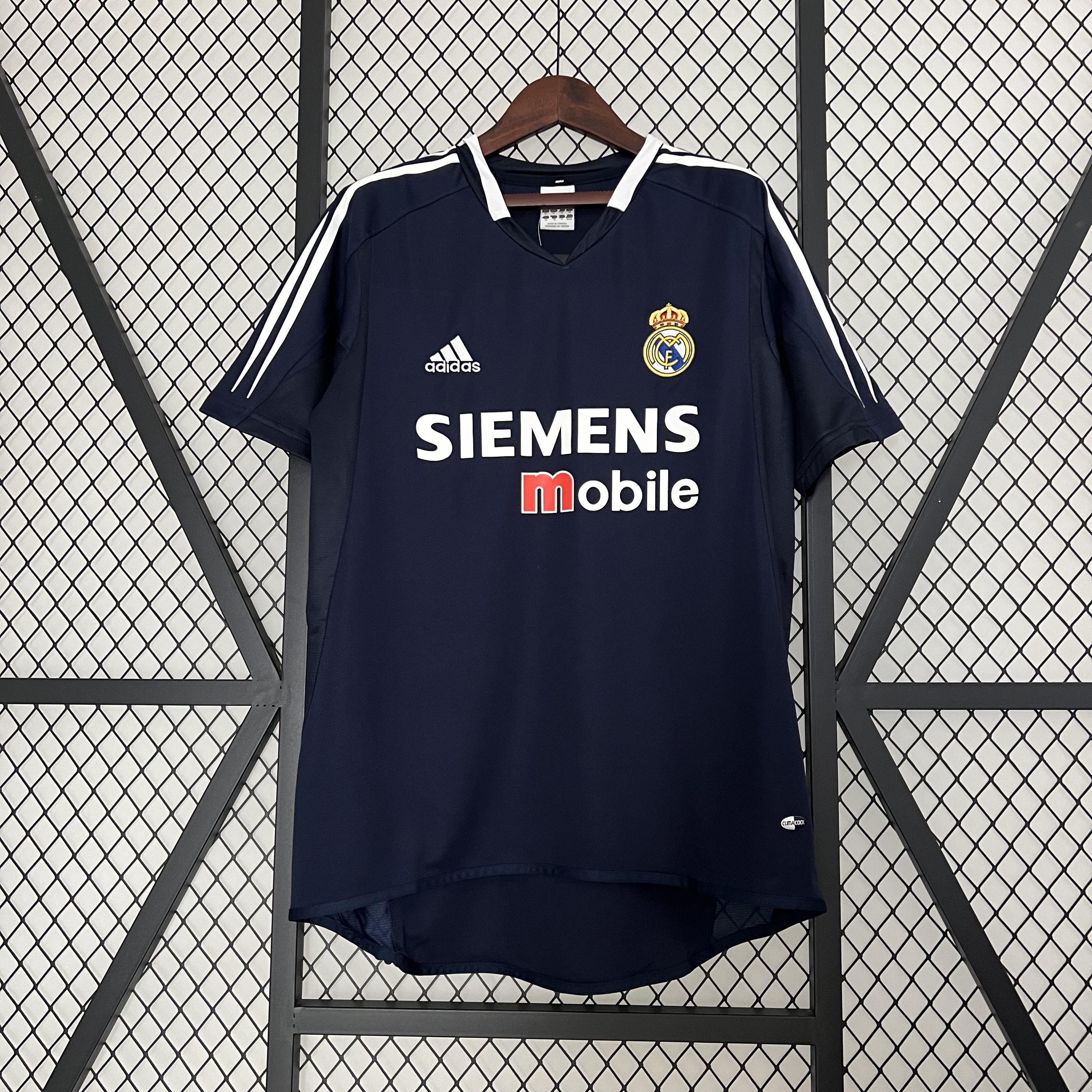 JerseysGala.com | Retro Real Madrid 04-05 Away Stadium Jersey -Customize Name, Number and Patch | Worldwide Shipping